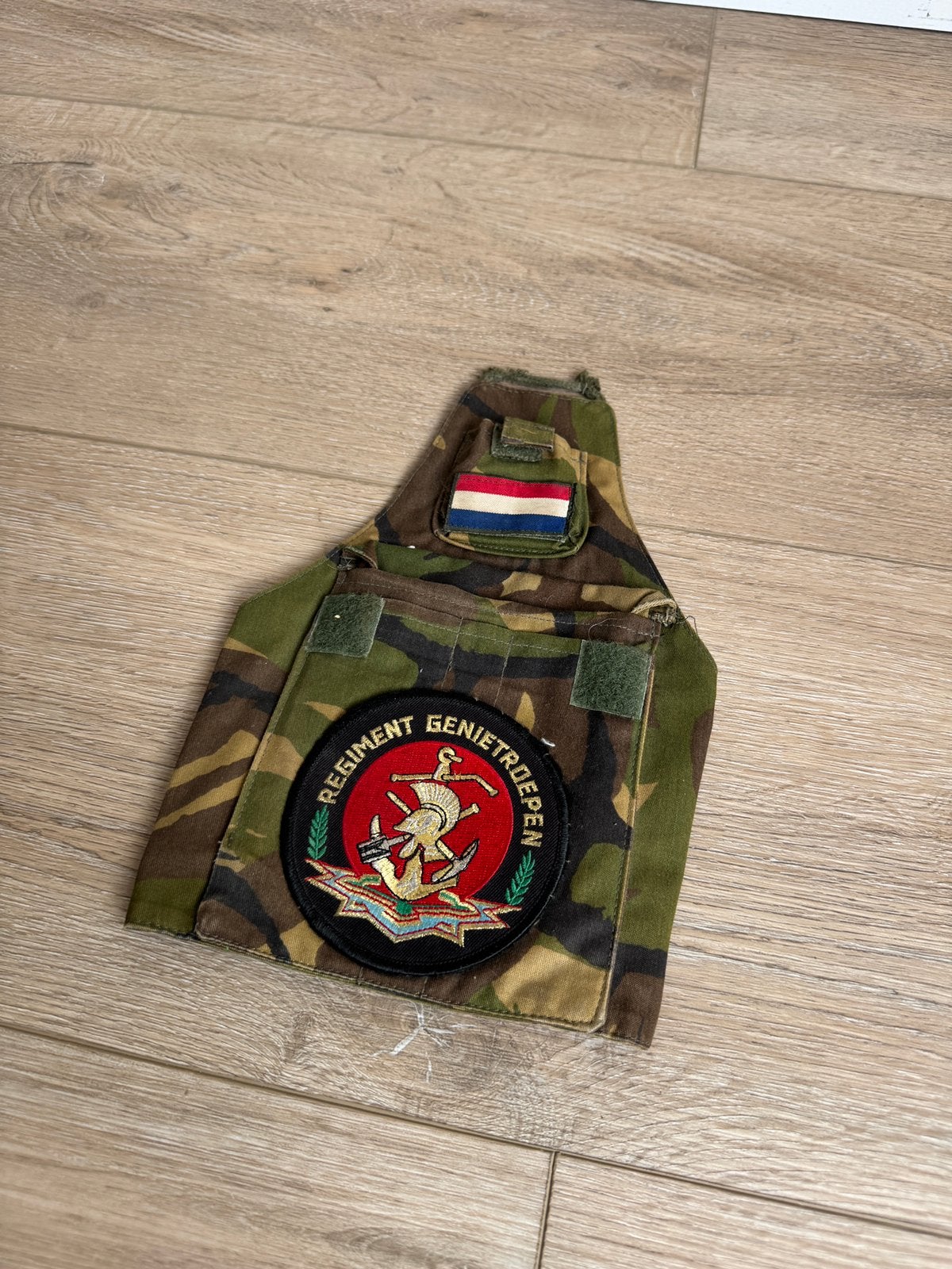 Schouderband Regiment Genietroepen Camouflage, Verzamelen, Militaria | Algemeen, Ophalen of Verzenden, Landmacht, Nederland, Kleding of Schoenen