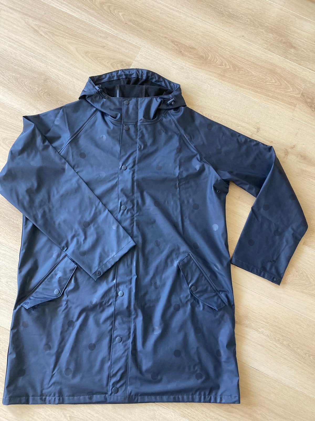 Dames Regenjas vd HEMA, mt.L donkerblauw met stippen., Ophalen of Verzenden, Nieuw, Regenjas