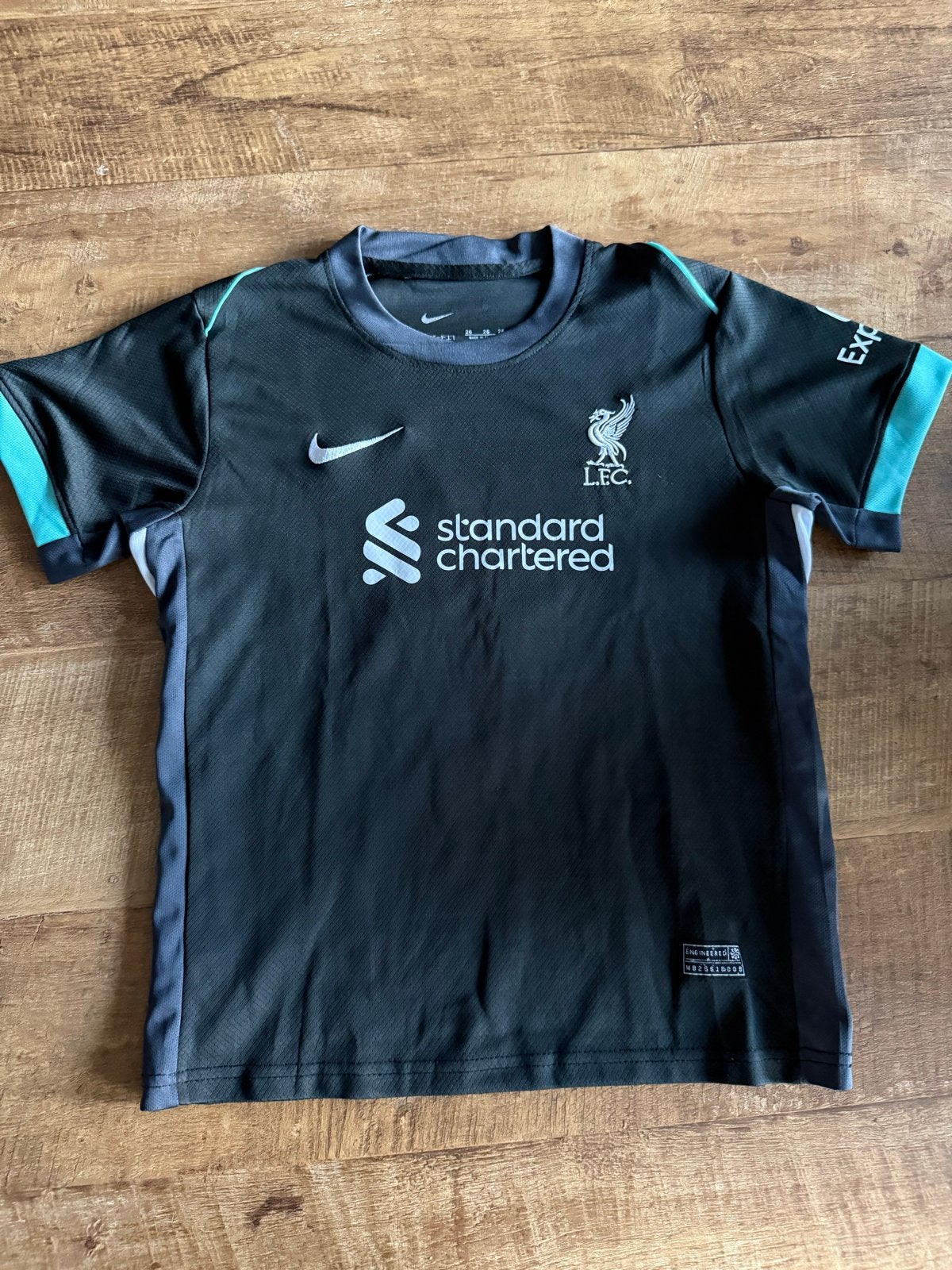 Liverpool uit tenue M. Salah - Maat 26 (140), Ophalen of Verzenden, Gebruikt, Jongen