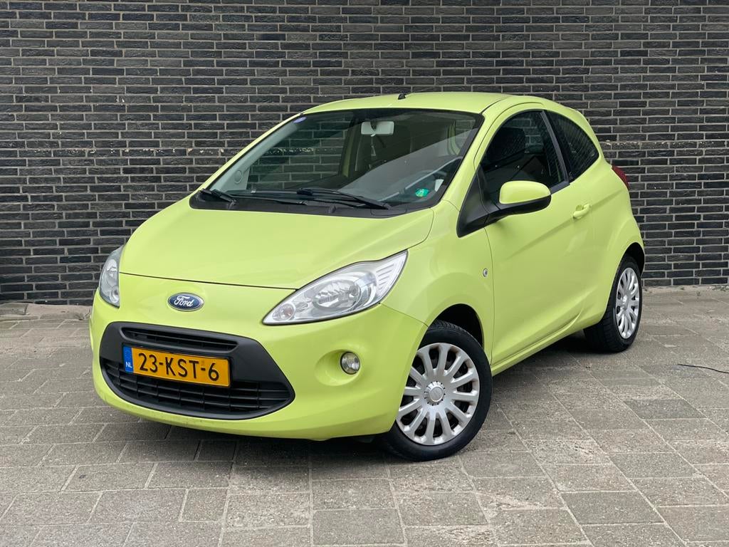 Ford Ka 1.2 Titanium 51KW NAP ✅ APK 2010 Airco 2e eigenaar, Auto's, Ford, Voorwielaandrijving, Stof, 4 cilinders, 4 stoelen