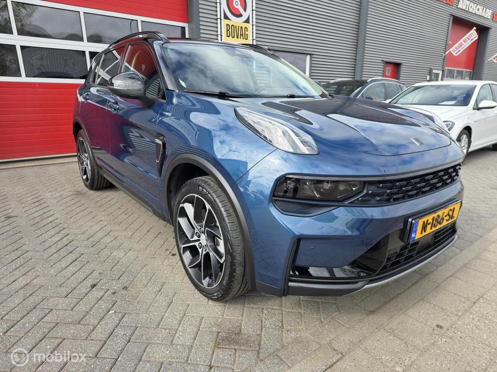 Lynk & Co 01 -1.5 261PK Plug-in✅BLACK✅Trekhaak✅27.000, 1800 kg, Euro 6, Blauw, 120 €/maand