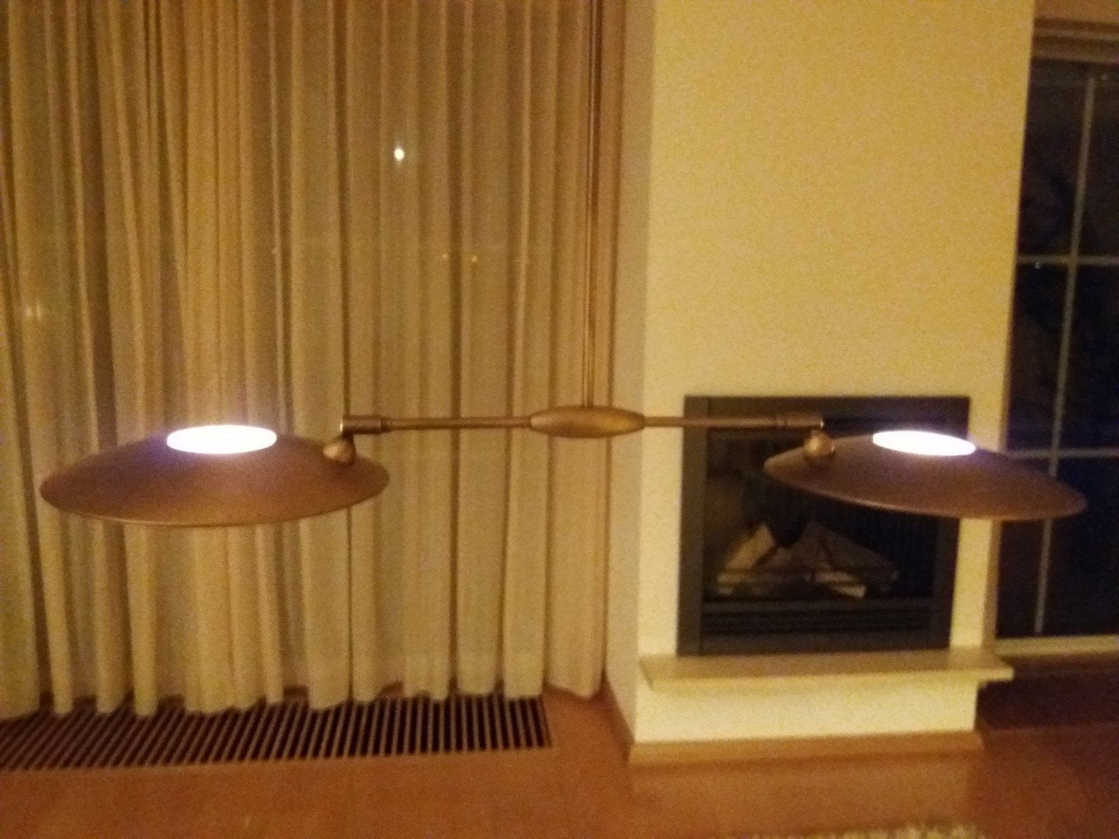 Dimbare messing plafondlamp, Ophalen