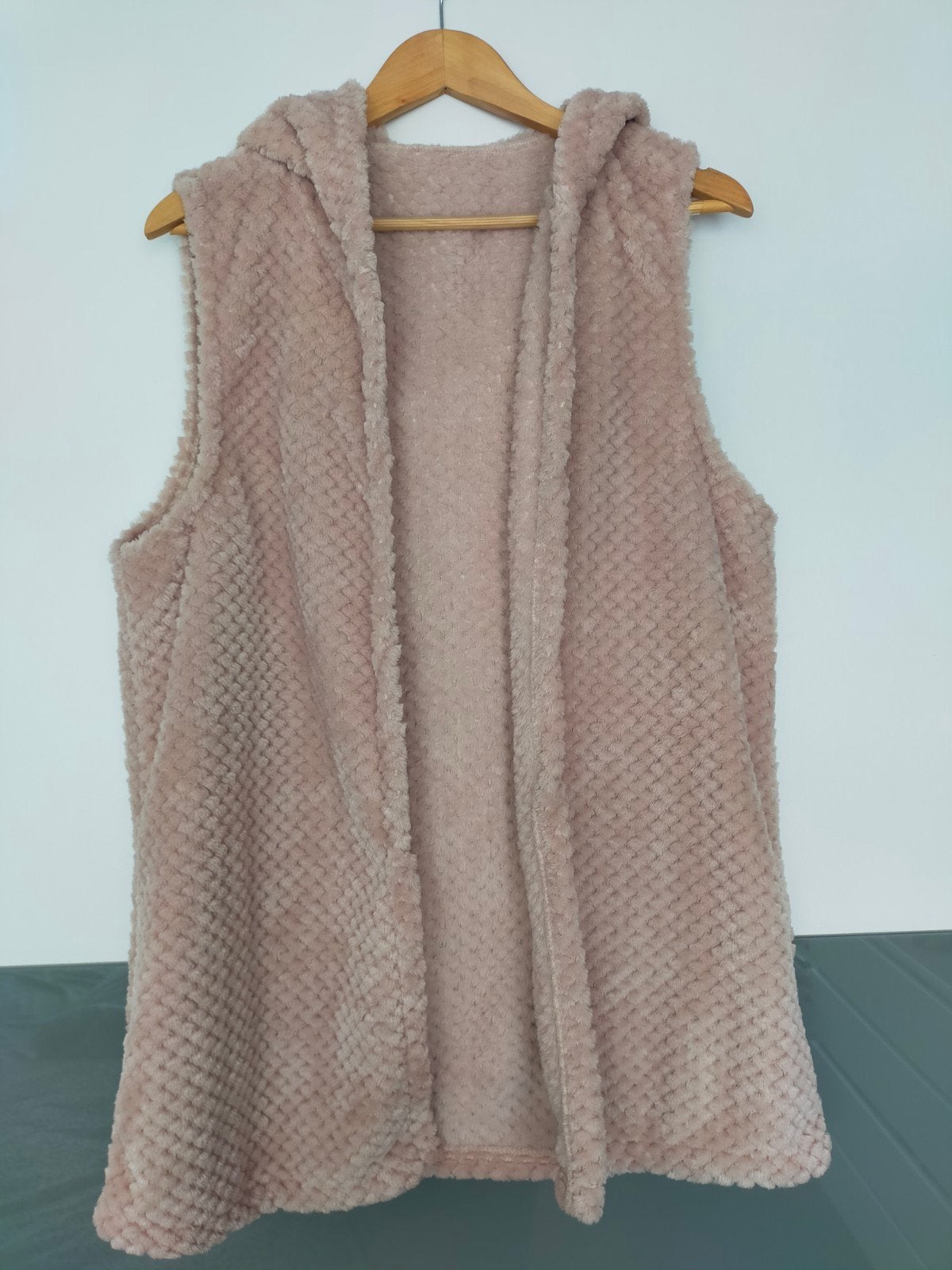 Zgan! Heerlijk zacht gilet vest met capuchon van Shein!Mt 44, Beige, Maat 42/44 (L), Ophalen of Verzenden, Zo goed als nieuw
