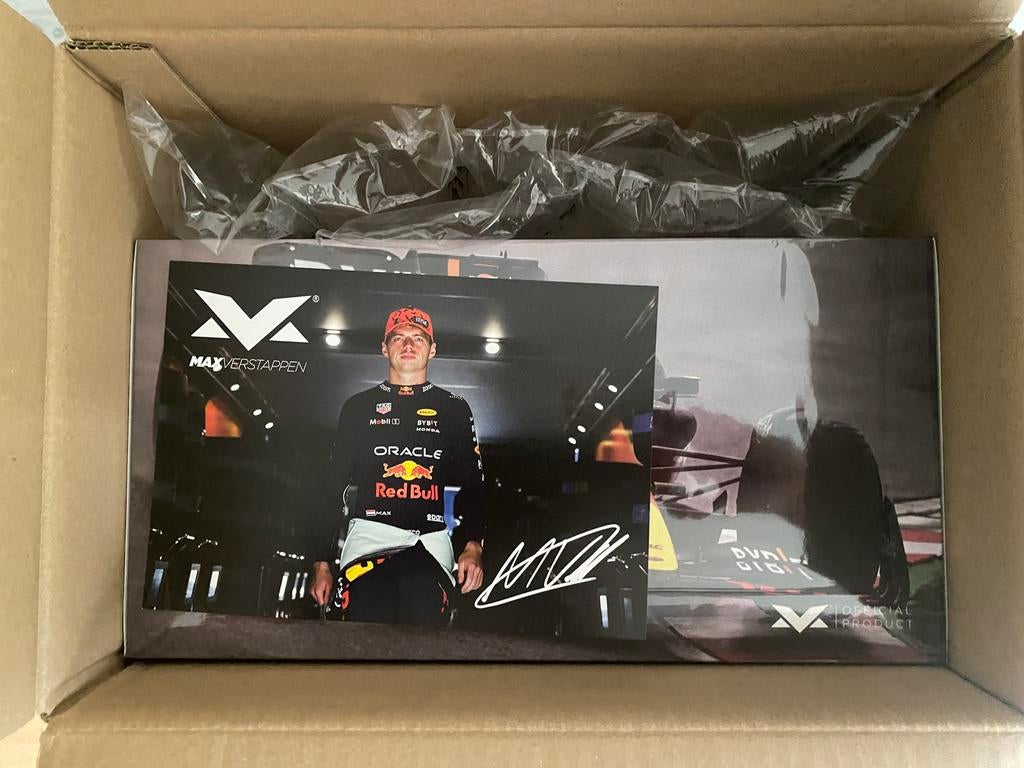 RB18 World Champion 2022 Max Verstappen Red Bull original, Ophalen of Verzenden, Nieuw, MiniChamps