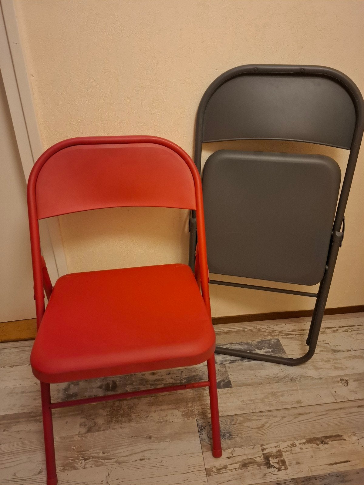 4  klapstoelen rood, Ophalen, Nieuw, Metaal, Vijf, Zes of meer stoelen