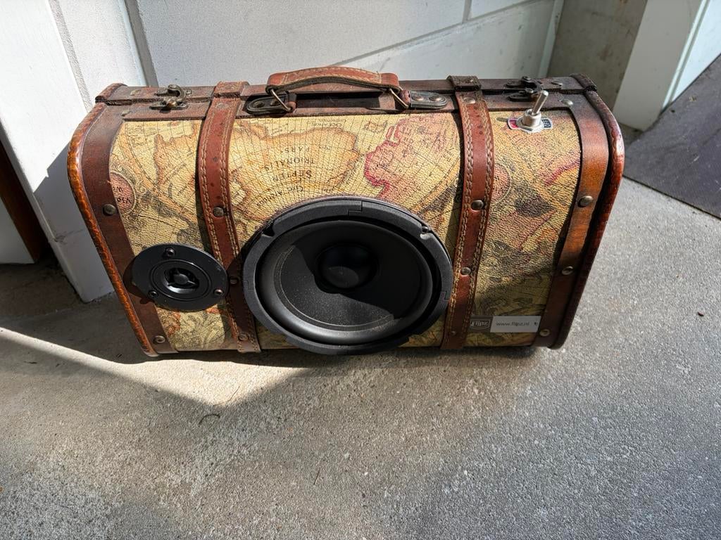 Flipz unique sound system in nostalgische koffer, Ophalen of Verzenden, Zo goed als nieuw