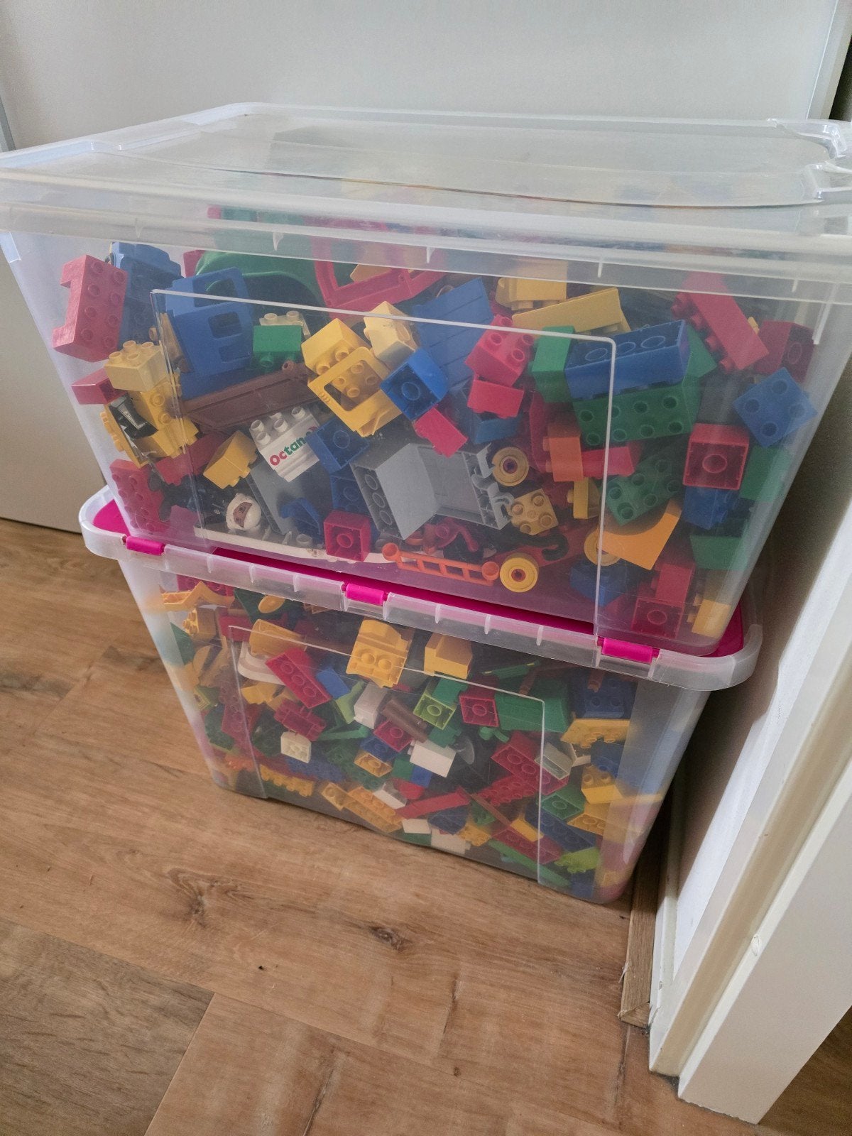 Mega veel lego duplo, Ophalen