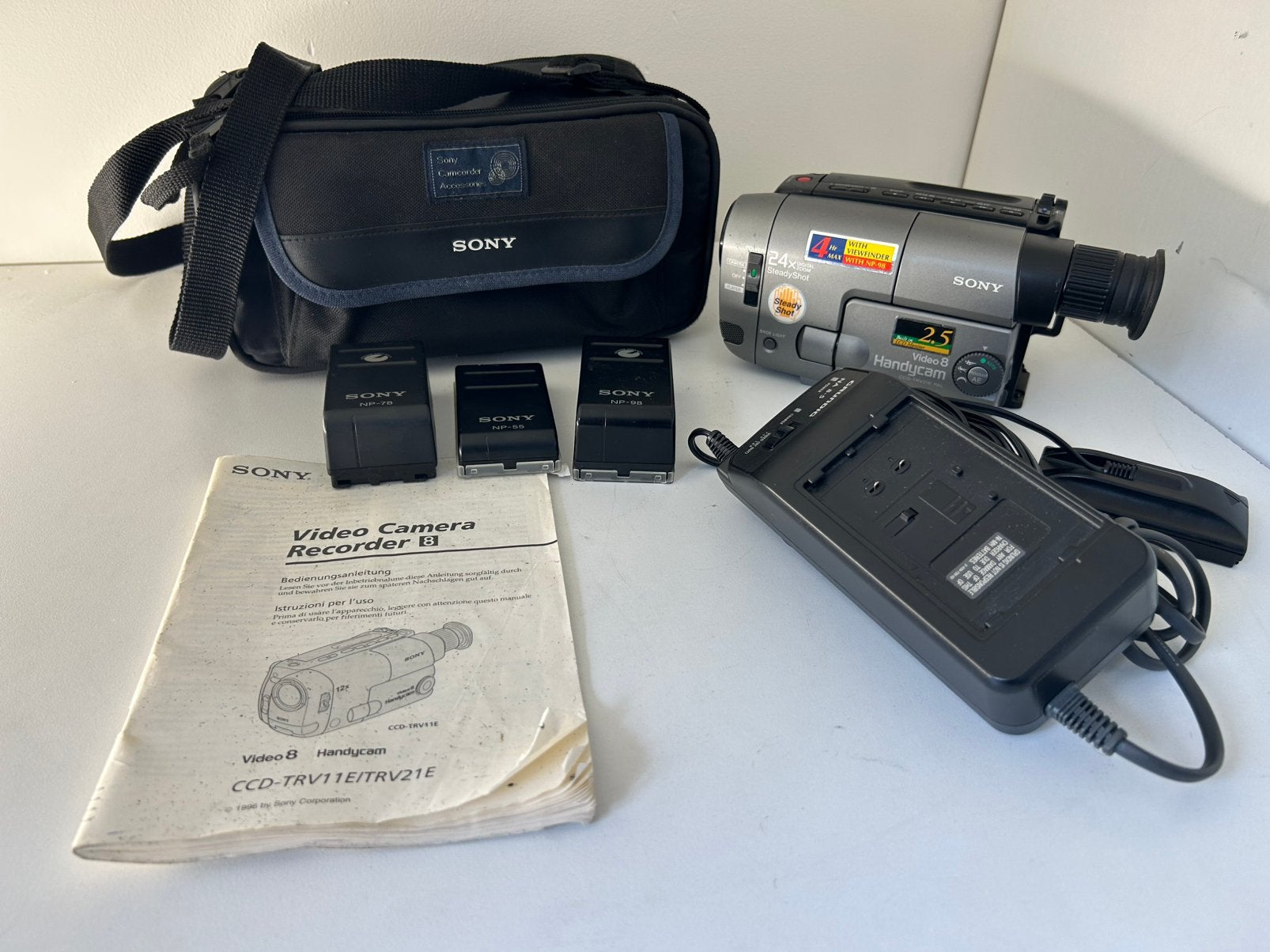 Sony CCD-TRV21 video8 camcorder, Ophalen of Verzenden