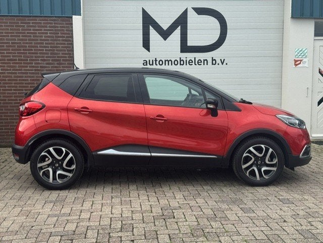 Renault Captur 1.2 TCe Helly Hansen Automaat - Trekhaak -LED, Euro 5, Zwart, 4 cilinders, Leder en Stof