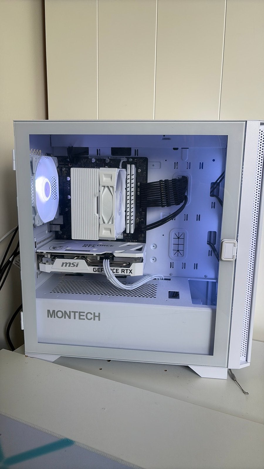 Prebuild gaming pc, Ophalen, Zo goed als nieuw