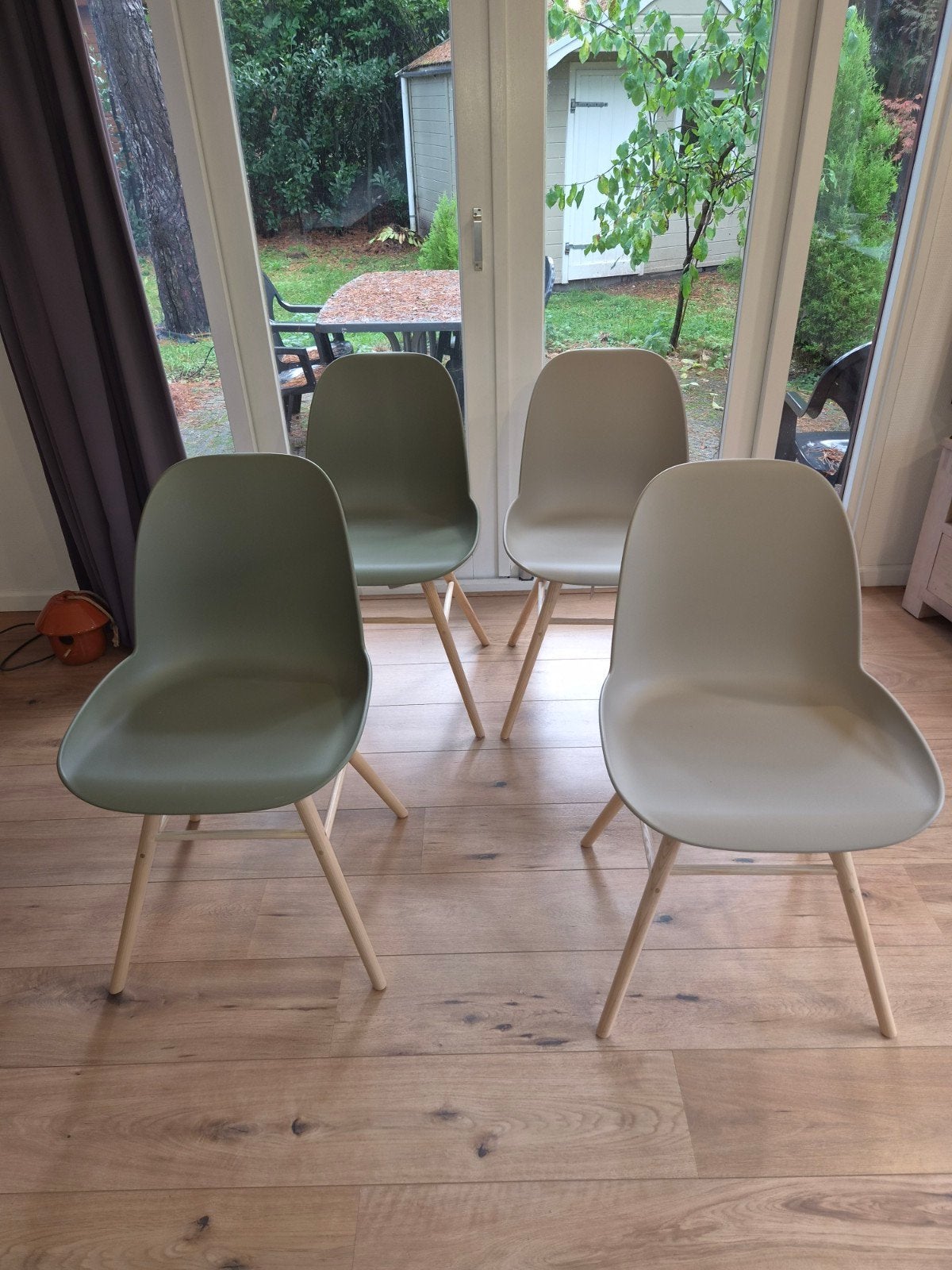 Zuiver Albert kuip stoelen - Set van 4, Hout, Overige kleuren, Ophalen of Verzenden, Zo goed als nieuw