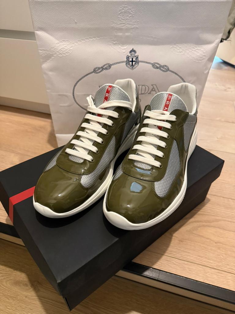 Prada, Ophalen of Verzenden, Zo goed als nieuw, Zwart