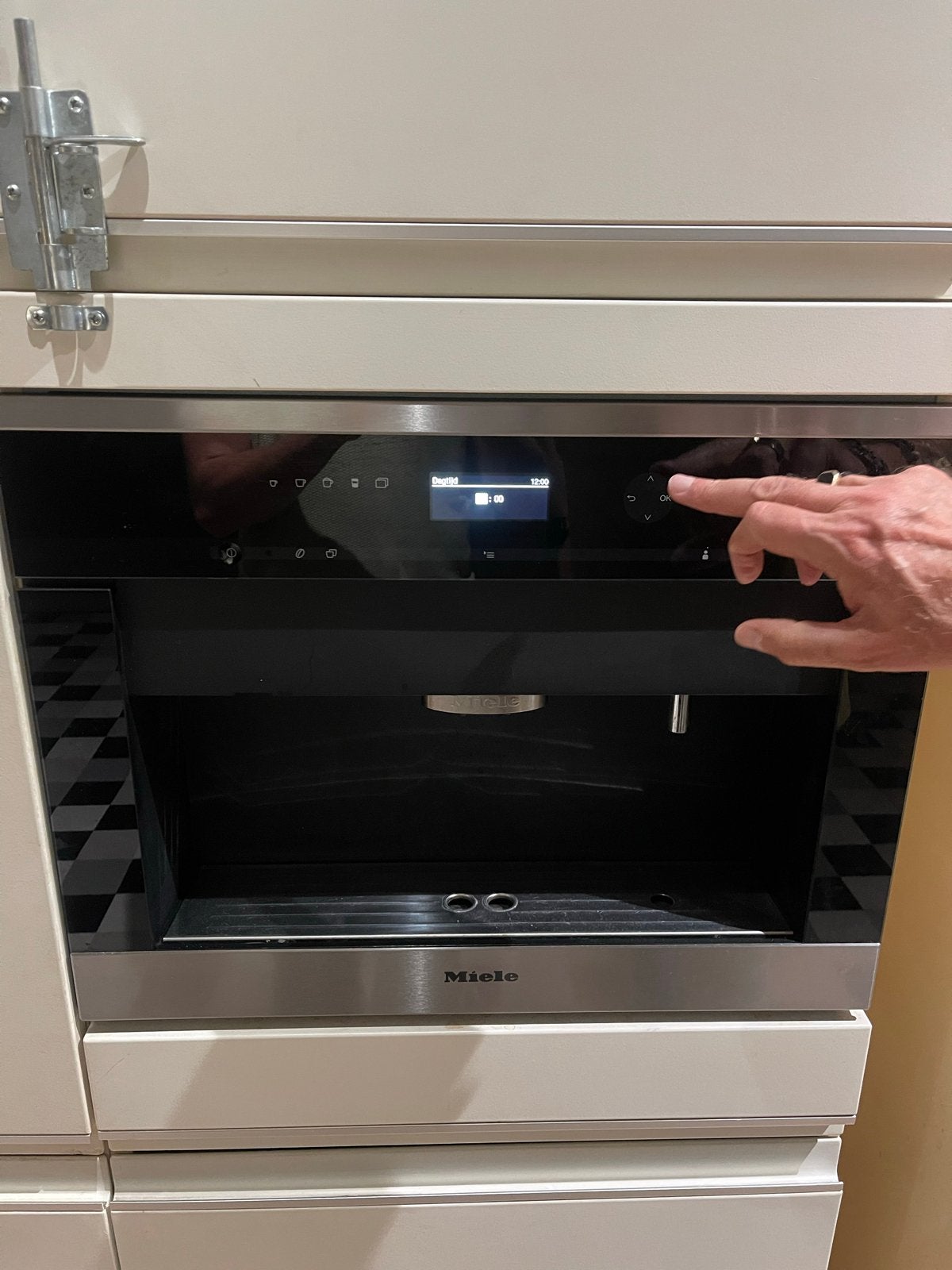 Miele CVA6401 Koffiemachine - Winkelpand Kampen, Ophalen, Gebruikt, Koffiemachine, Koffiebonen