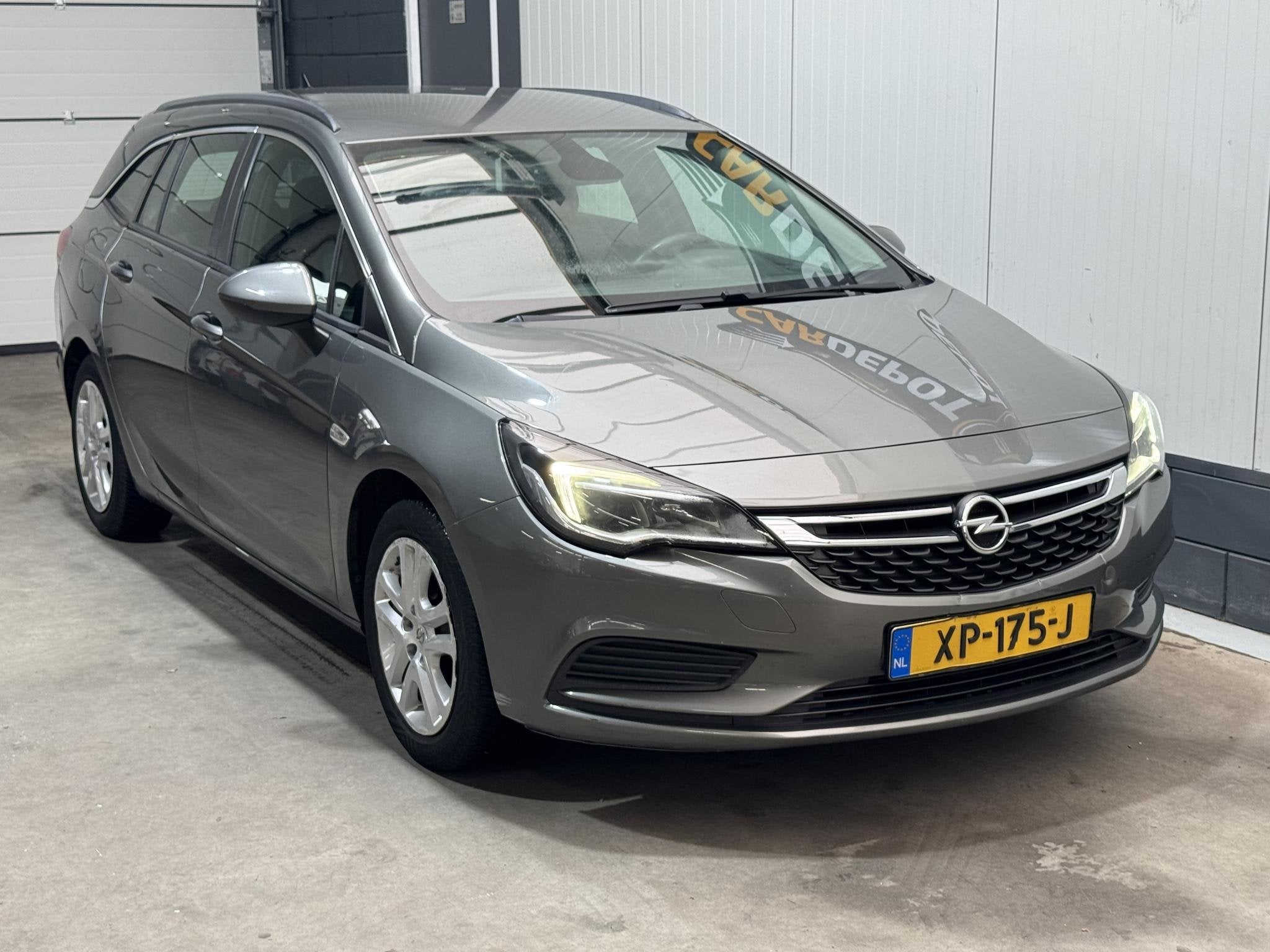 Opel Astra Sports Tourer 1.6 CDTI Business+, Voorwielaandrijving, Stof, Gebruikt, 4 cilinders