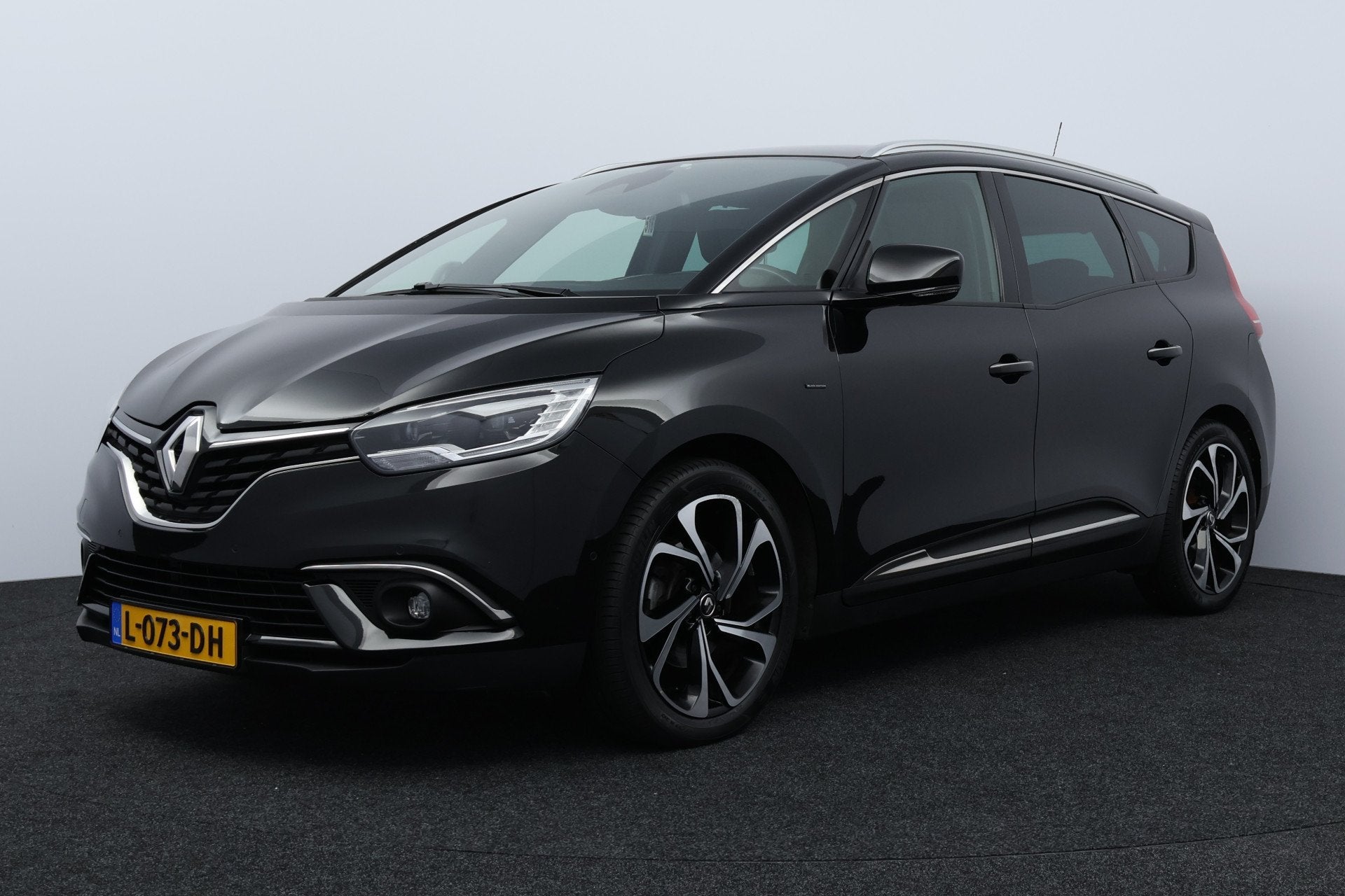 Renault Grand Scénic 1.3 TCe Black Edition/ 7-Persoons!/ Tr, 4 cilinders, 7 stoelen, Zwart, Bedrijf