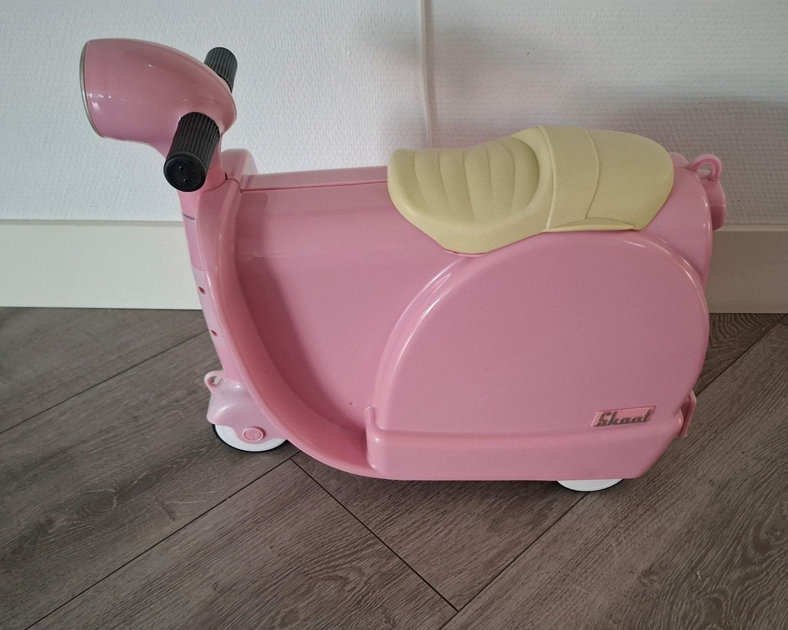 skoot kinderkoffer / loopfiets, Ophalen, Gebruikt, Loopfiets