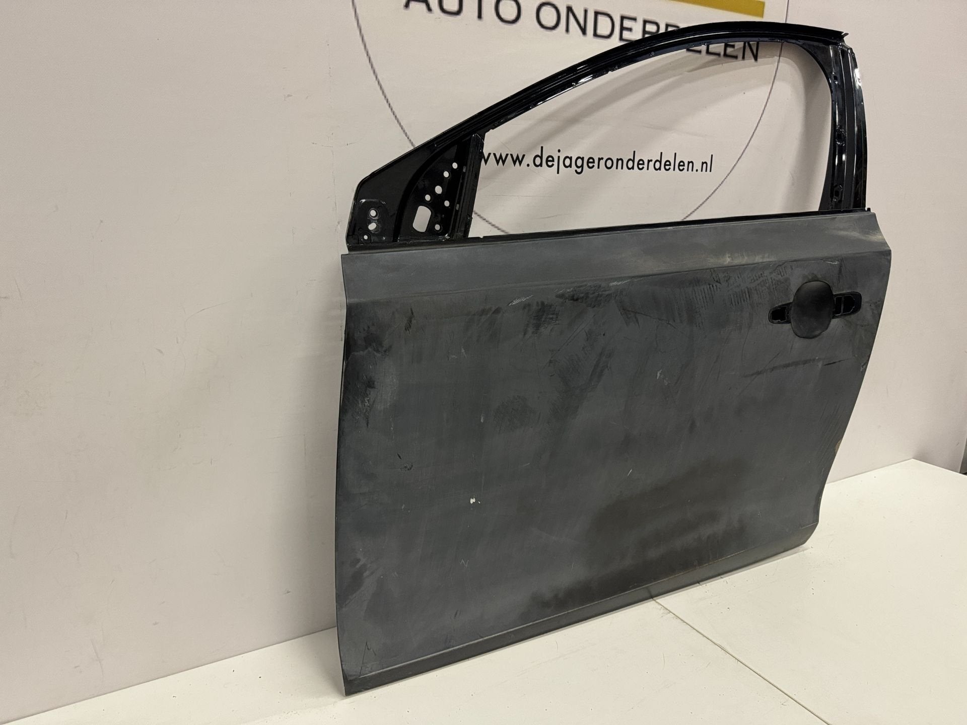 VOLVO S60 DEUR LINKS VOOR 32291064 31424603, Auto-onderdelen, Gebruikt, Gunnar Engellaus vag 8
405 31  Gothenburg, SE, Deur, Info@volvocars.com