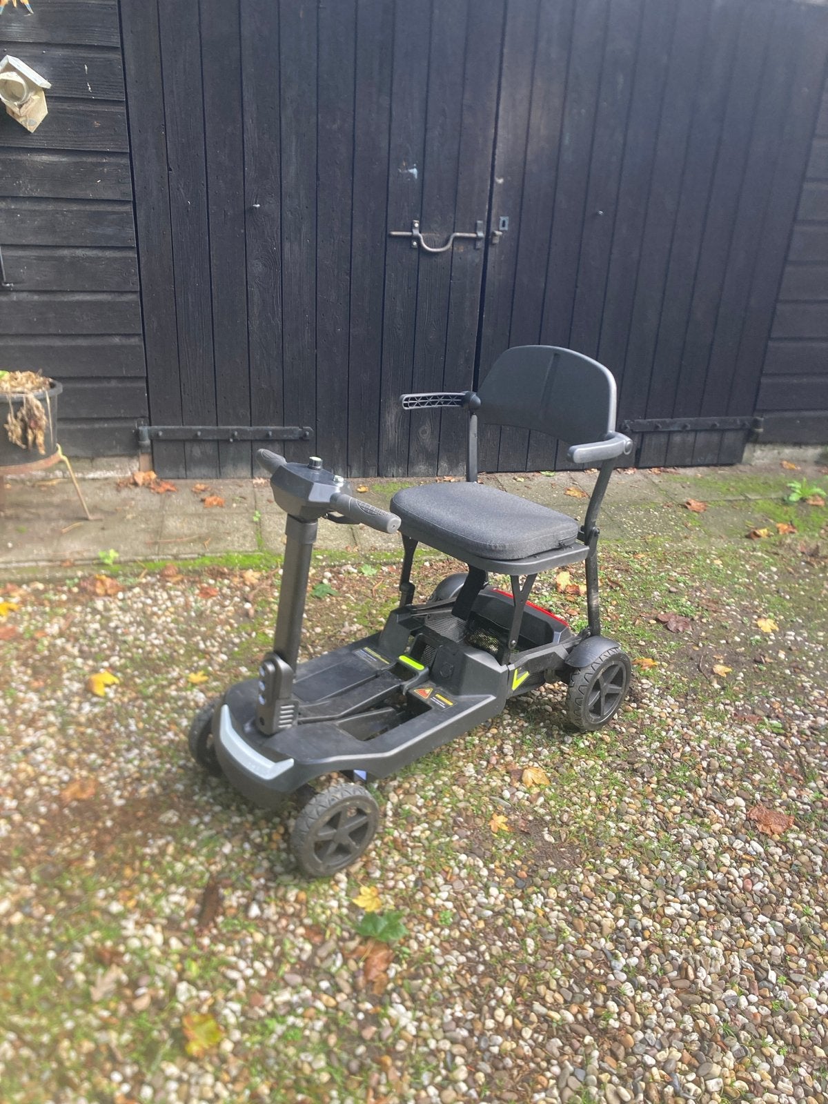 Opvouwbare scootmobiel, Diversen, Ophalen, Zo goed als nieuw, 10 km/u of minder