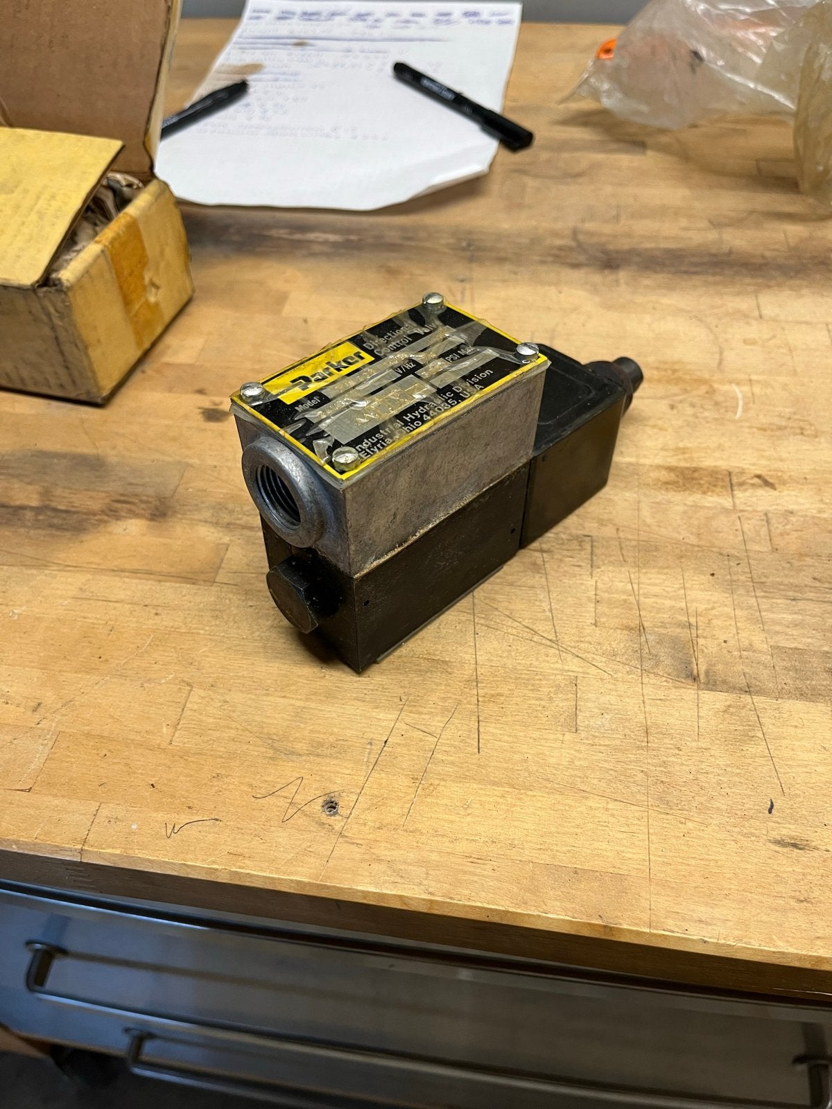 3 Parker Richtingskleppen- Hydraulische Regelklep, Ophalen of Verzenden, Gebruikt