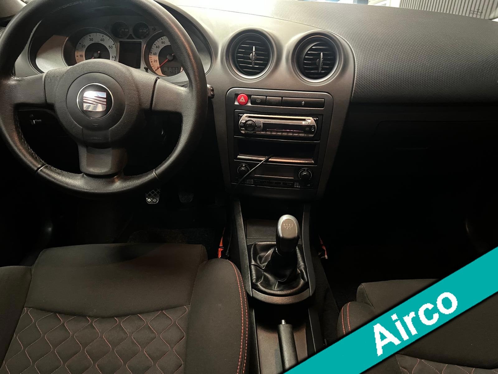 Seat Ibiza 1.6-16V Freestyle 2e Eigenaar - NAP - Trekhaak -, Auto's, Voorwielaandrijving, Zwart, 4 cilinders, Origineel Nederlands