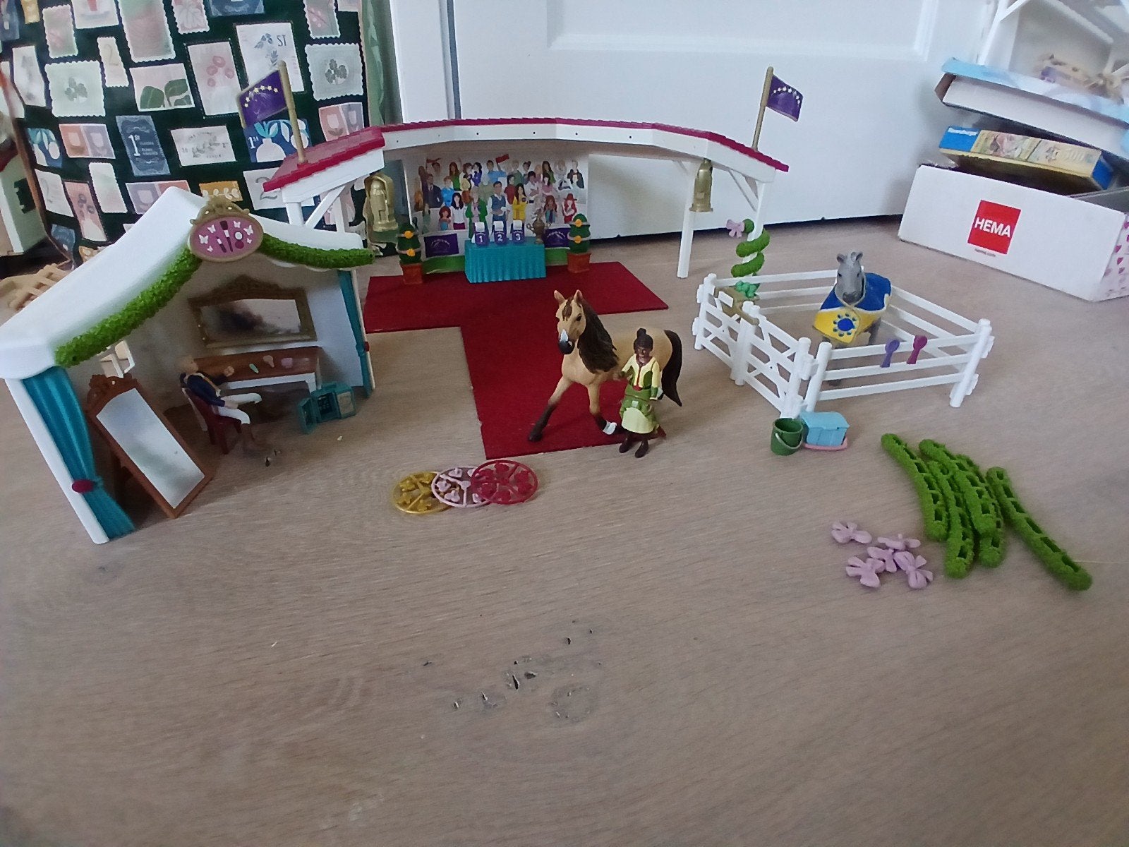 Schleich Horse Club De grote Paardenshow met verkleed tent, Zo goed als nieuw, Sports & action, Complete set, Verzenden