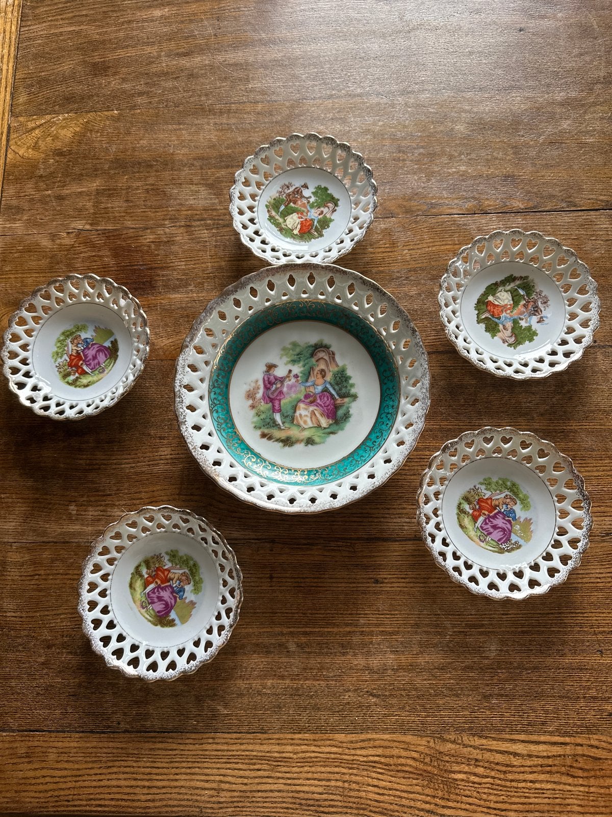 Vintage Schumann Bavaria Reticulated Borden met Hofscènes, Antiek en Kunst, Ophalen of Verzenden