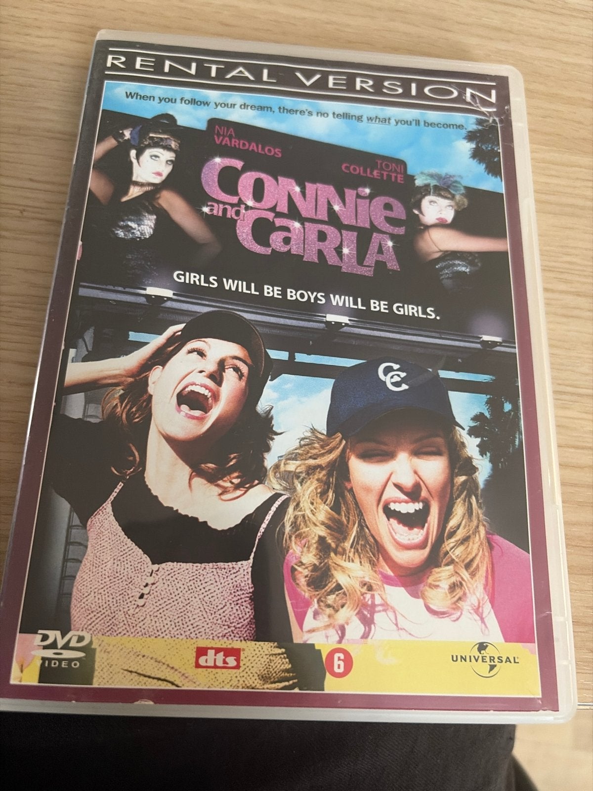 Connie and Carla DVD - Komedie met Nia Vardalos, Ophalen, Nederlands, Romantische komedie, Vanaf 6 jaar