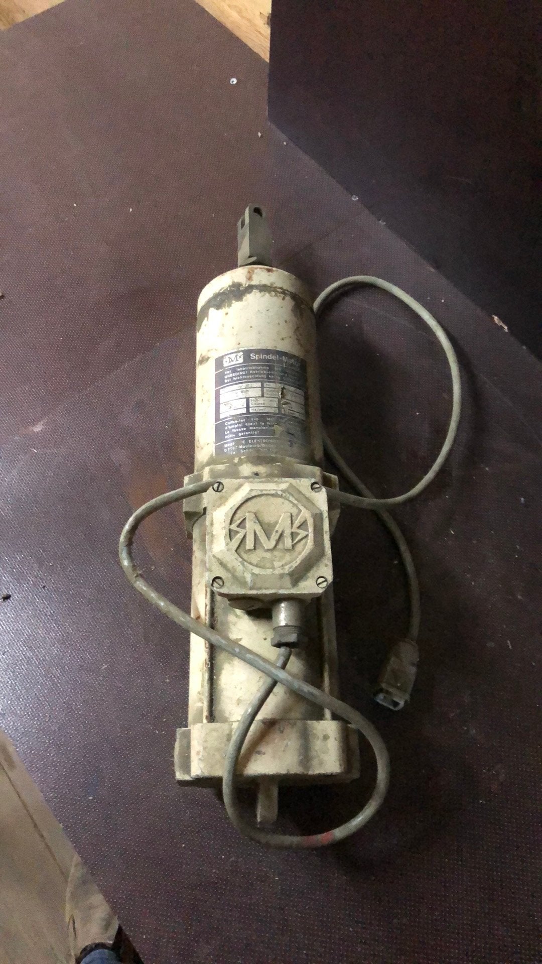 Spindelmotor, Doe-het-zelf en Verbouw, Motoren, Ophalen, Gebruikt, Elektromotor, Minder dan 1400 rpm