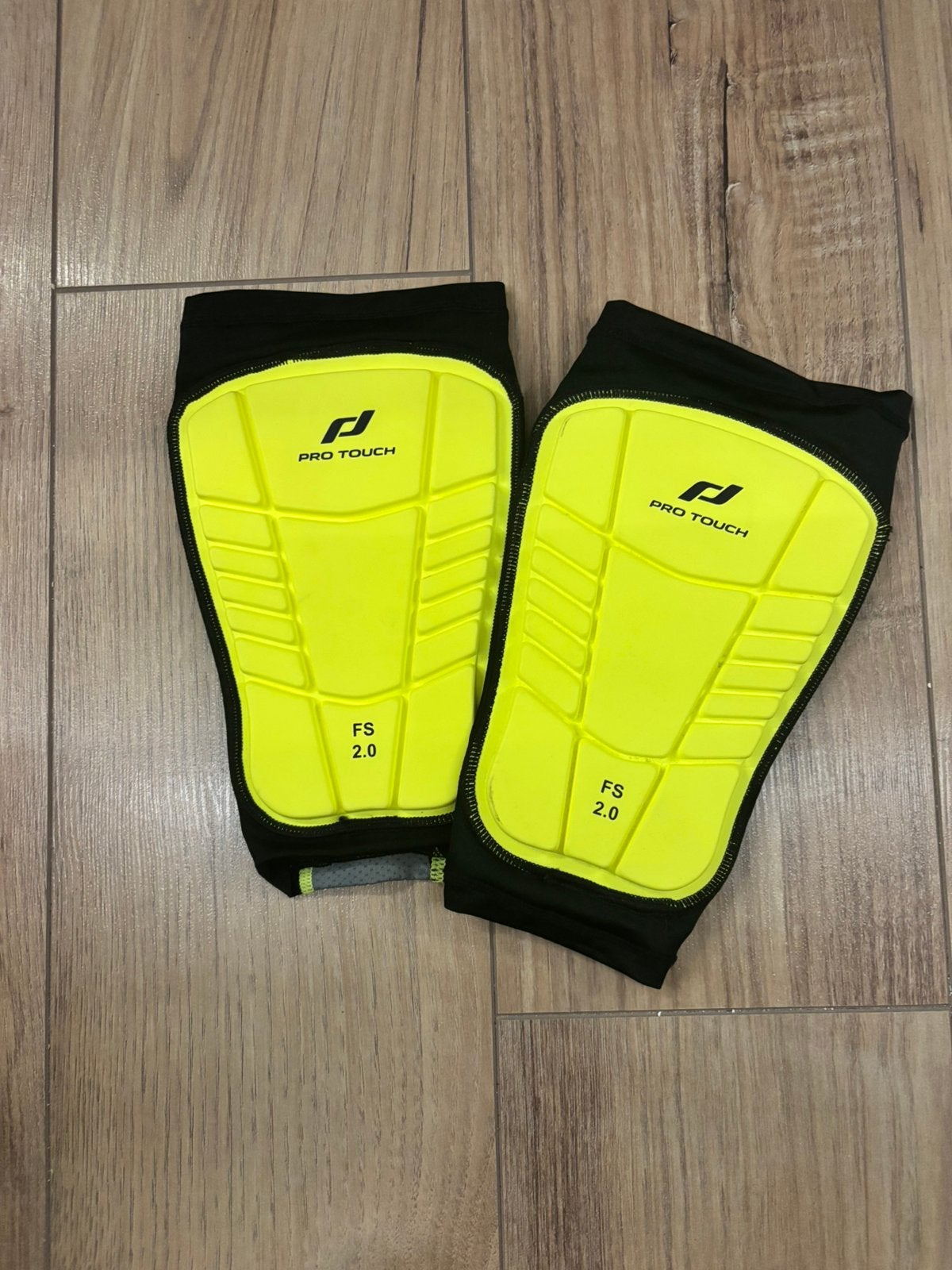 Nieuw protouch scheenbeschermers maat L, Verzenden, Zo goed als nieuw, Overige typen
