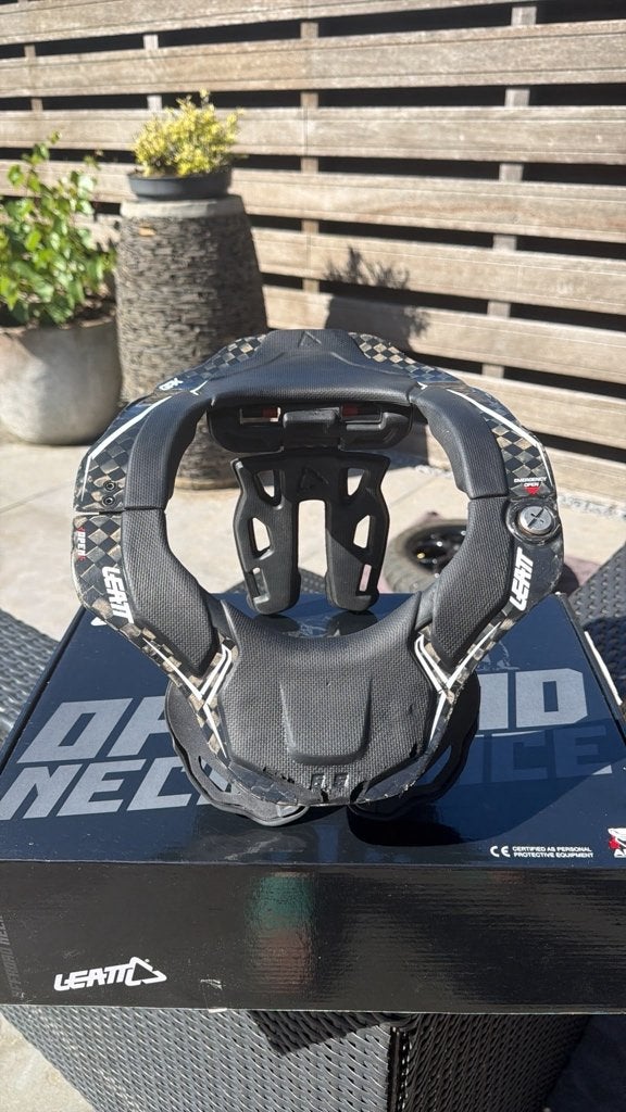 Leatt GPX 6.5 Carbon/Black Neck Brace S/M + Originele Doos, Ophalen of Verzenden, Tweedehands, Motorcrosskleding, Leatt