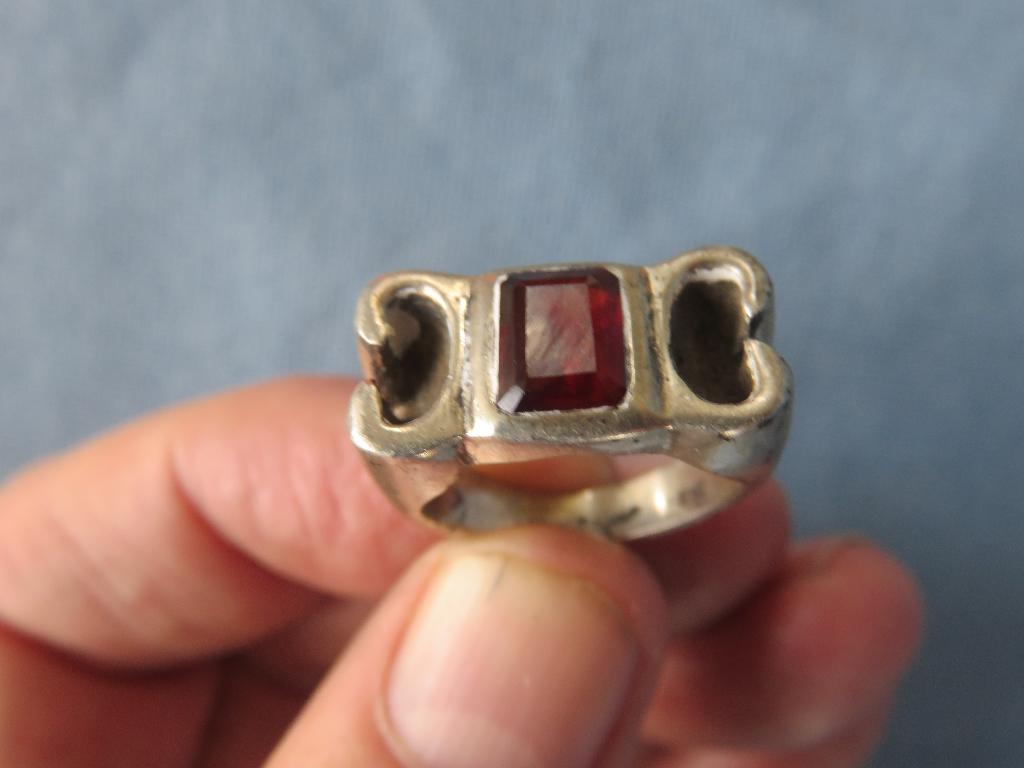 Ring met granaat steen in zilver - 20e eeuw, Ophalen of Verzenden, Zo goed als nieuw, 17 tot 18, Dame