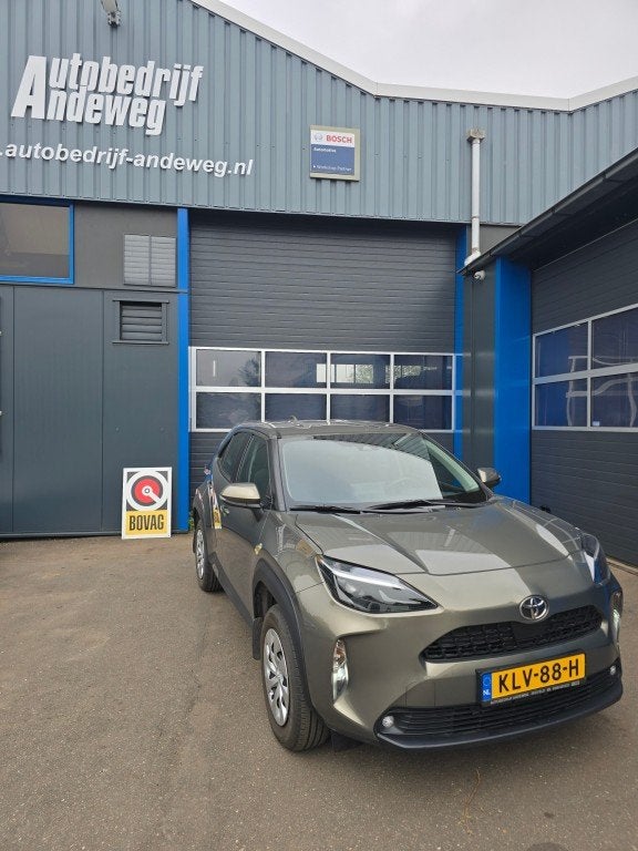 Toyota YARIS CROSS 1.5 VVT-I ActiveRijklaarApple/AndroidCame, 1350 kg, 125 pk, Gebruikt, Met garantie (alle)