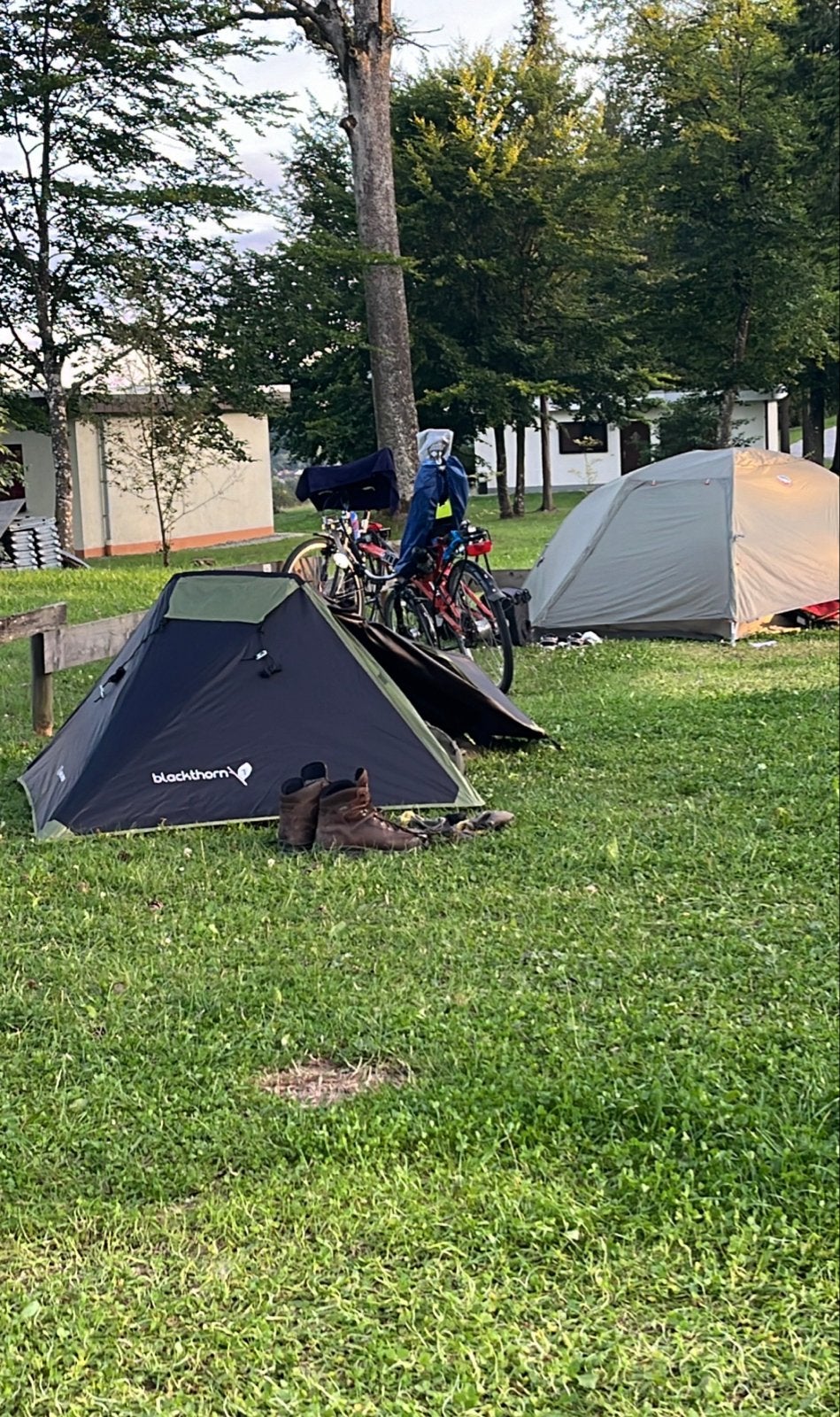 Highlander Blackthorn 1 Tent - Lichtgewicht en Compact, Caravans en Kamperen, Tenten, Verzenden, Zo goed als nieuw, Tot en met 2