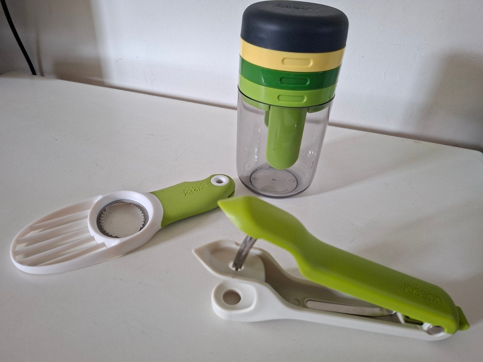 Joseph Joseph: Ontpitter, Avocadosnijder, Spiraal, Kunststof, Ophalen of Verzenden, Overige merken, Groen