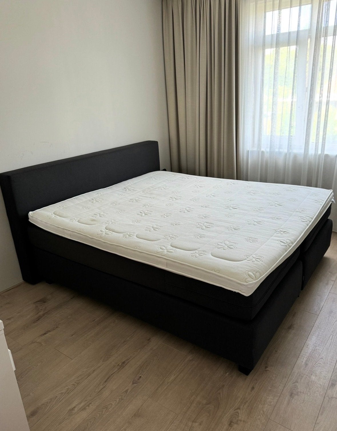 Boxspring Karlsson (exclusief topmatras) 180x200 cm, Ophalen, Gebruikt, Blauw, Tweepersoons
