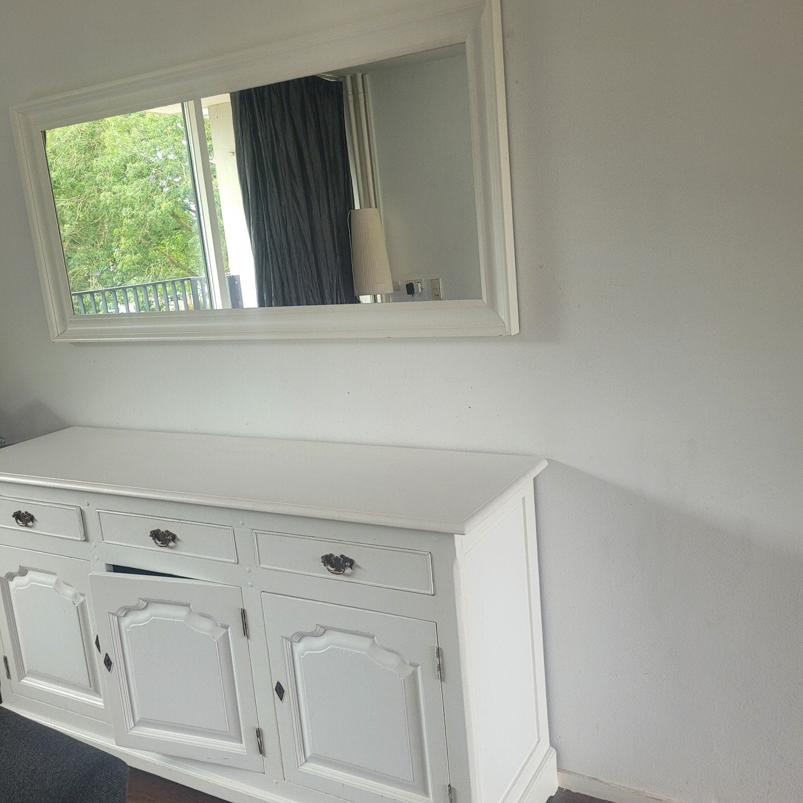 Wit dressoir met lades en deuren, Gebruikt, Klassiek, 150 tot 200 cm, Ophalen of Verzenden