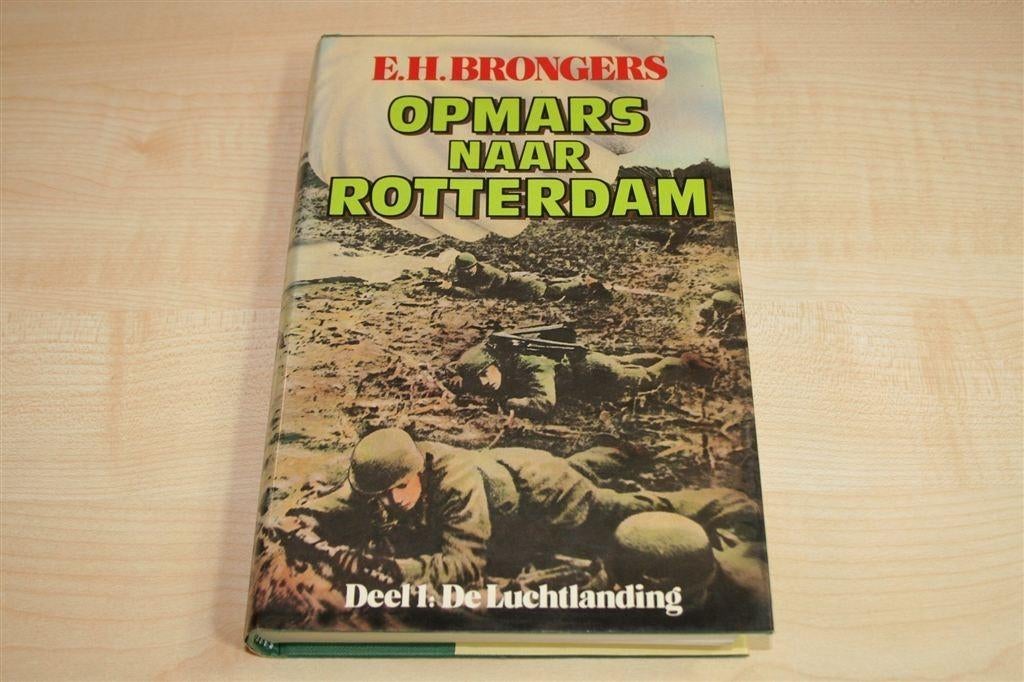 Opmars naar Rotterdam — Set van 2 Delen met Stofomslag, Ophalen of Verzenden, Gelezen