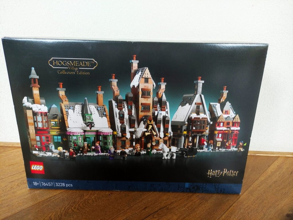NIEUW IN DOOS: LEGO HARRY POTTER Het dorp Zweinsveld (76457), Kinderen en Baby's, Speelgoed | Duplo en Lego, Ophalen of Verzenden
