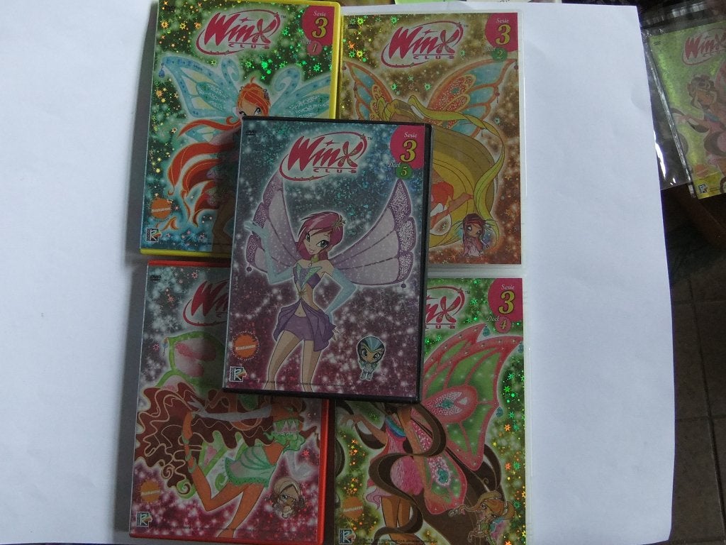 Winx club Holografische kaft  SEIZOEN 3  deel 1 t/m 5, Cd's en Dvd's, Verzenden, Alle leeftijden, Nederlands, Zo goed als nieuw