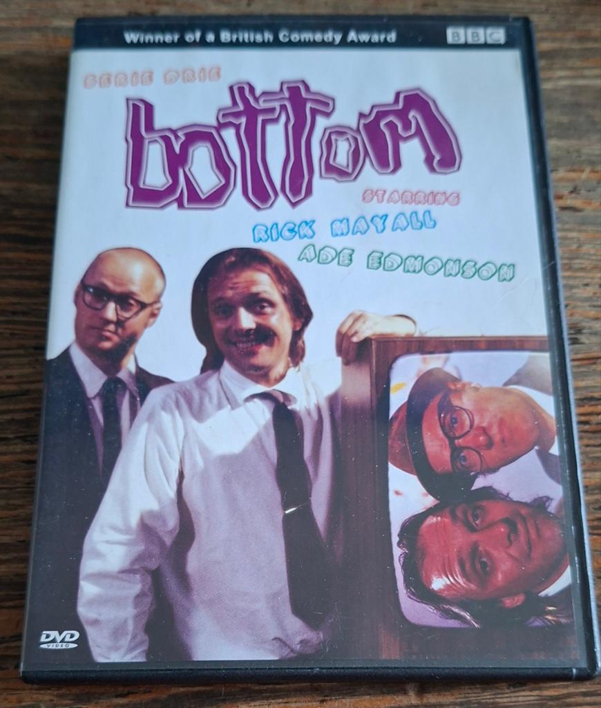 Bottom - Serie Drie, Cd's en Dvd's, Dvd's | Tv en Series, Vanaf 12 jaar, Ophalen of Verzenden, Zo goed als nieuw, Komedie