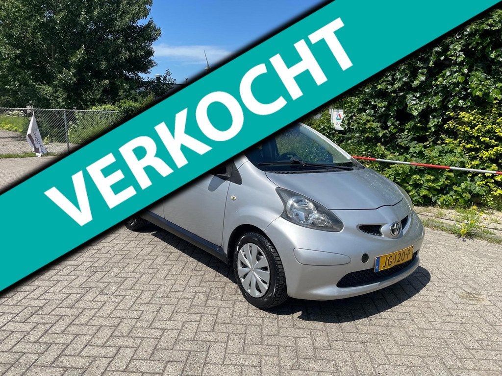 Toyota Aygo 1.0-12V Airco APK 14-03-2027, Auto's, Toyota, Bedrijf, Te koop, Aygo, ABS, Airbags, Airconditioning, Radio, Startonderbreker