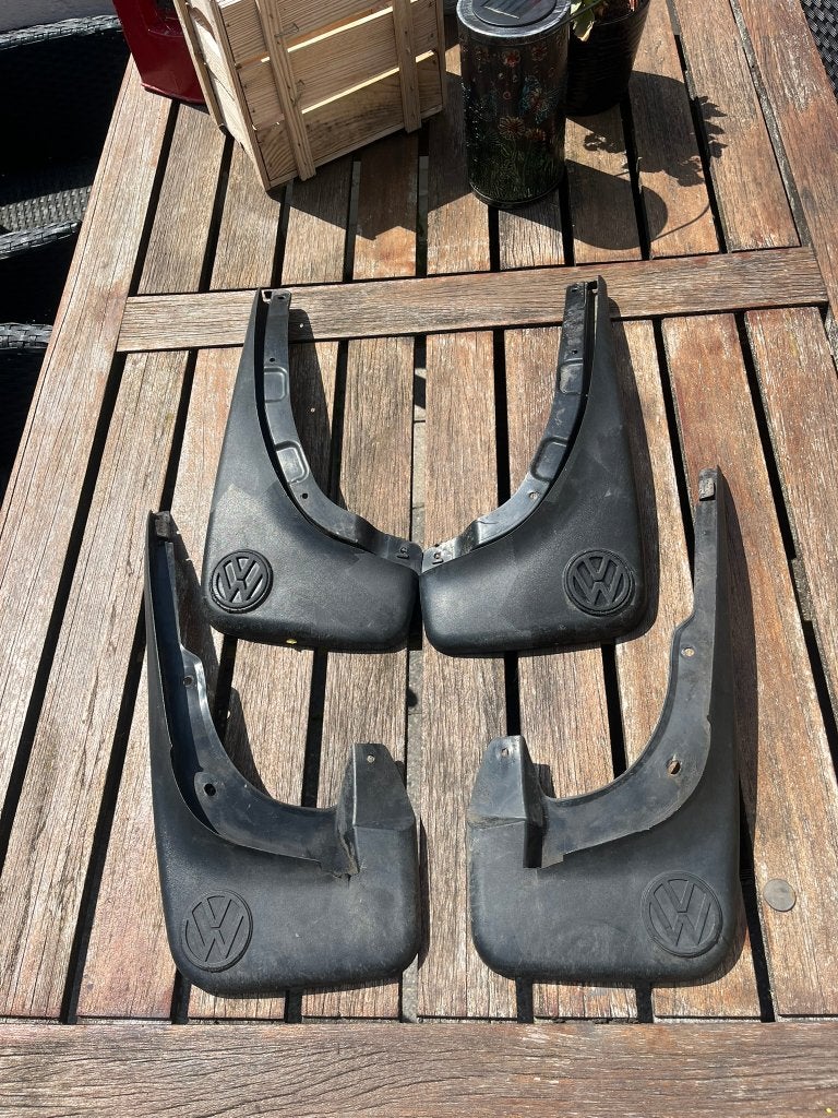 Spatlappen set voor Volkswagen (4 stuks), Gebruikt, Ophalen of Verzenden, Spatbord, Volkswagen
