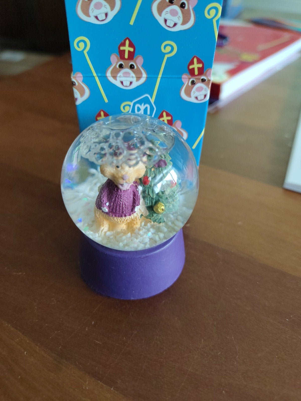 Ah snowglobe 2025, Verzamelen, Ophalen