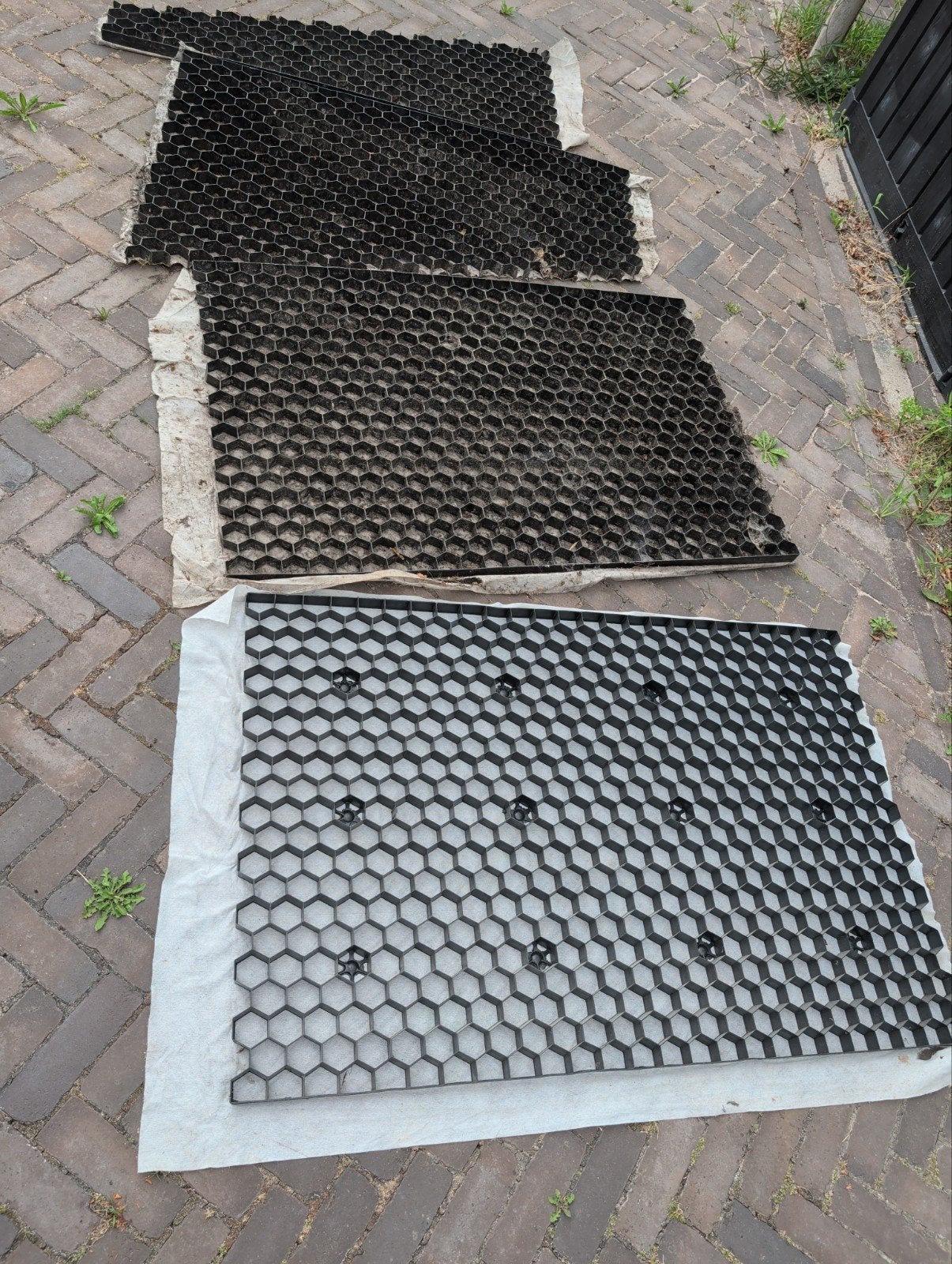 Grindmatten 180x80x3 cm (1 nieuw, 1 gebruikt, 2 halve), Ophalen