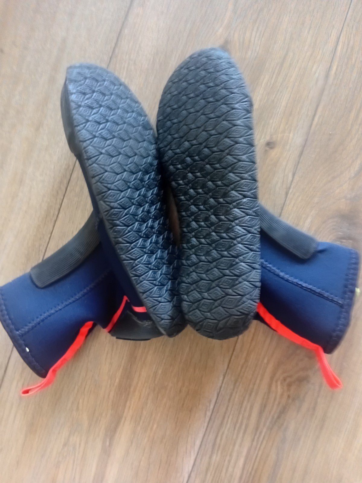 Surfschoenen maat.37..38, Watersport en Boten, Ophalen of Verzenden, Kind, Zeil- of Surfschoenen