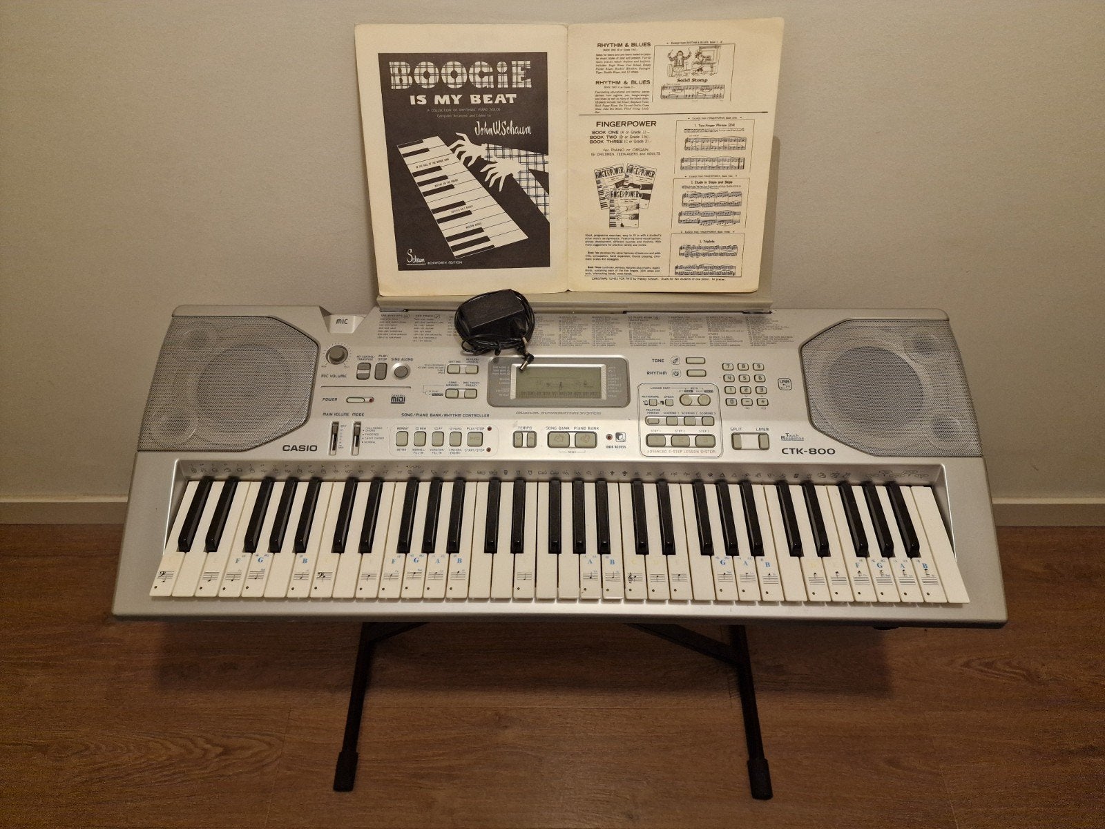 Casio CTK-800 Keyboard met standaard, Ophalen, Casio, 61 toetsen, Met standaard