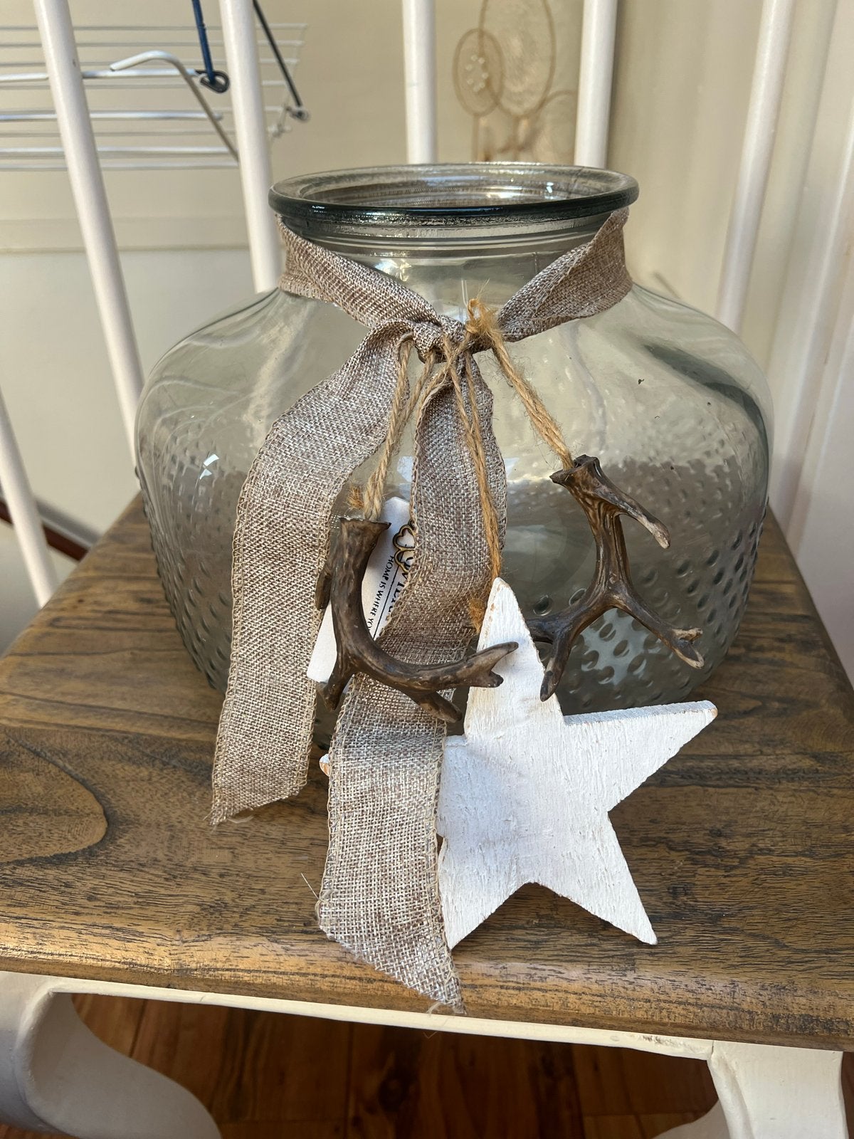 Grote glazen vaas met decoratie, Inclusief decoratie, Ophalen of Verzenden, Grijs, Glas