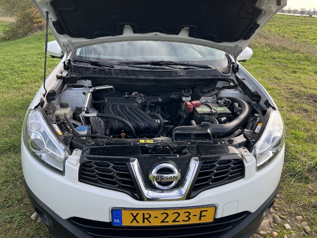 Foto 8 van Nissan Qashqai 1.6 2WD 2012 Wit