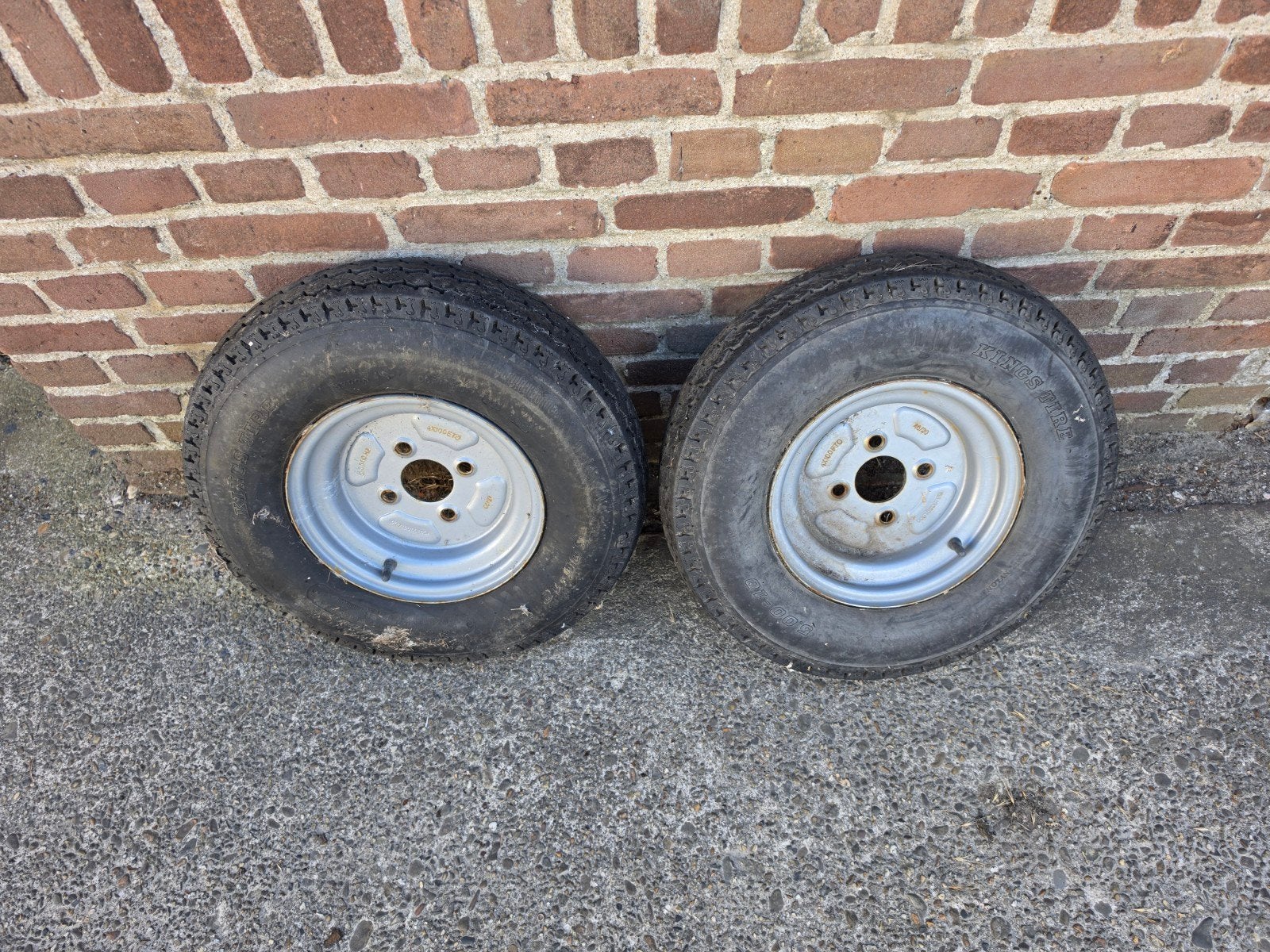 2 velgen met goede banden steek 4x100, Ophalen, Gebruikt