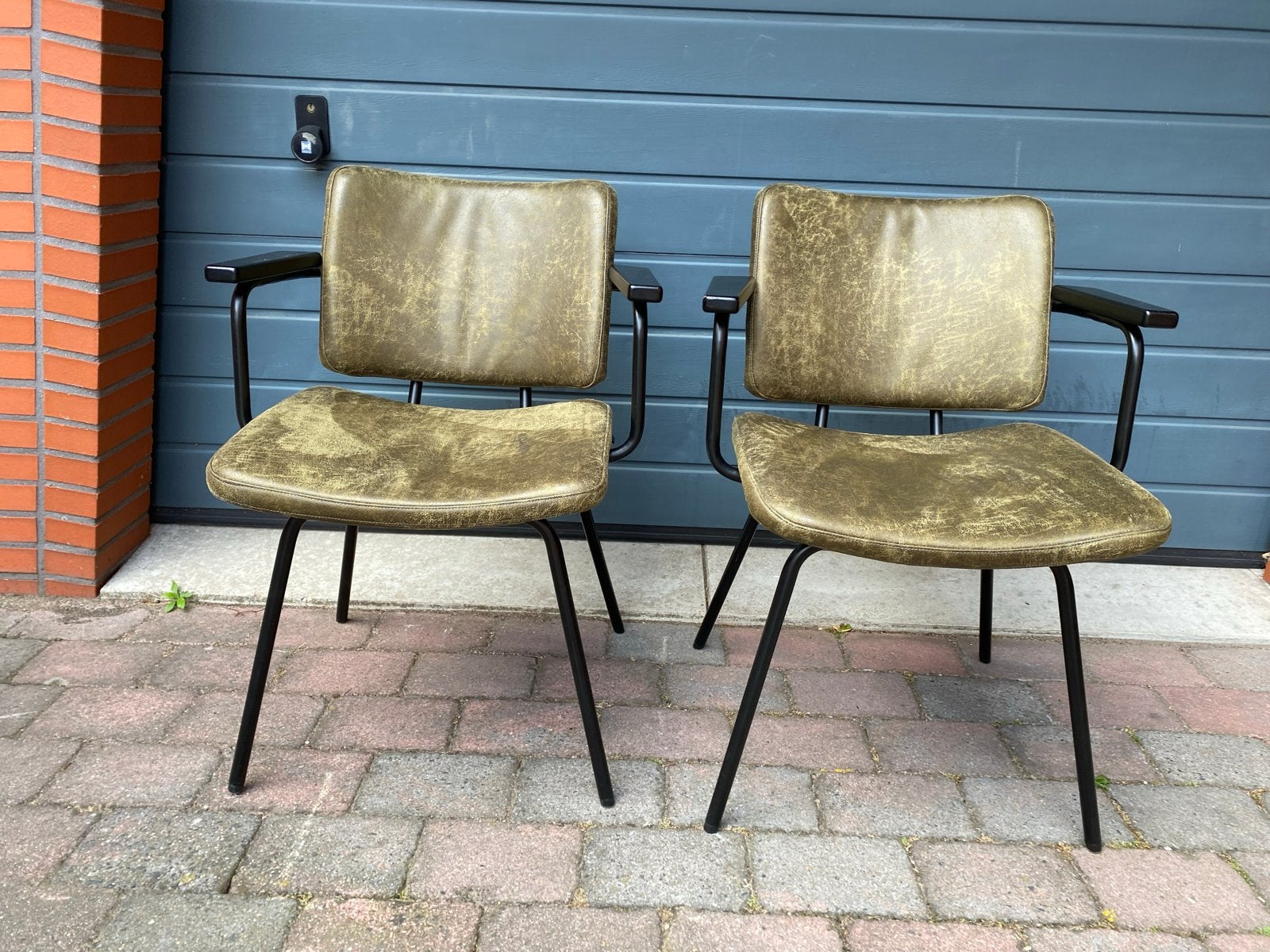 Bodilson stoelen - 2 stuks - 4 jaar oud, amper gebruikt, Ophalen, Overige kleuren, Zo goed als nieuw, Vier